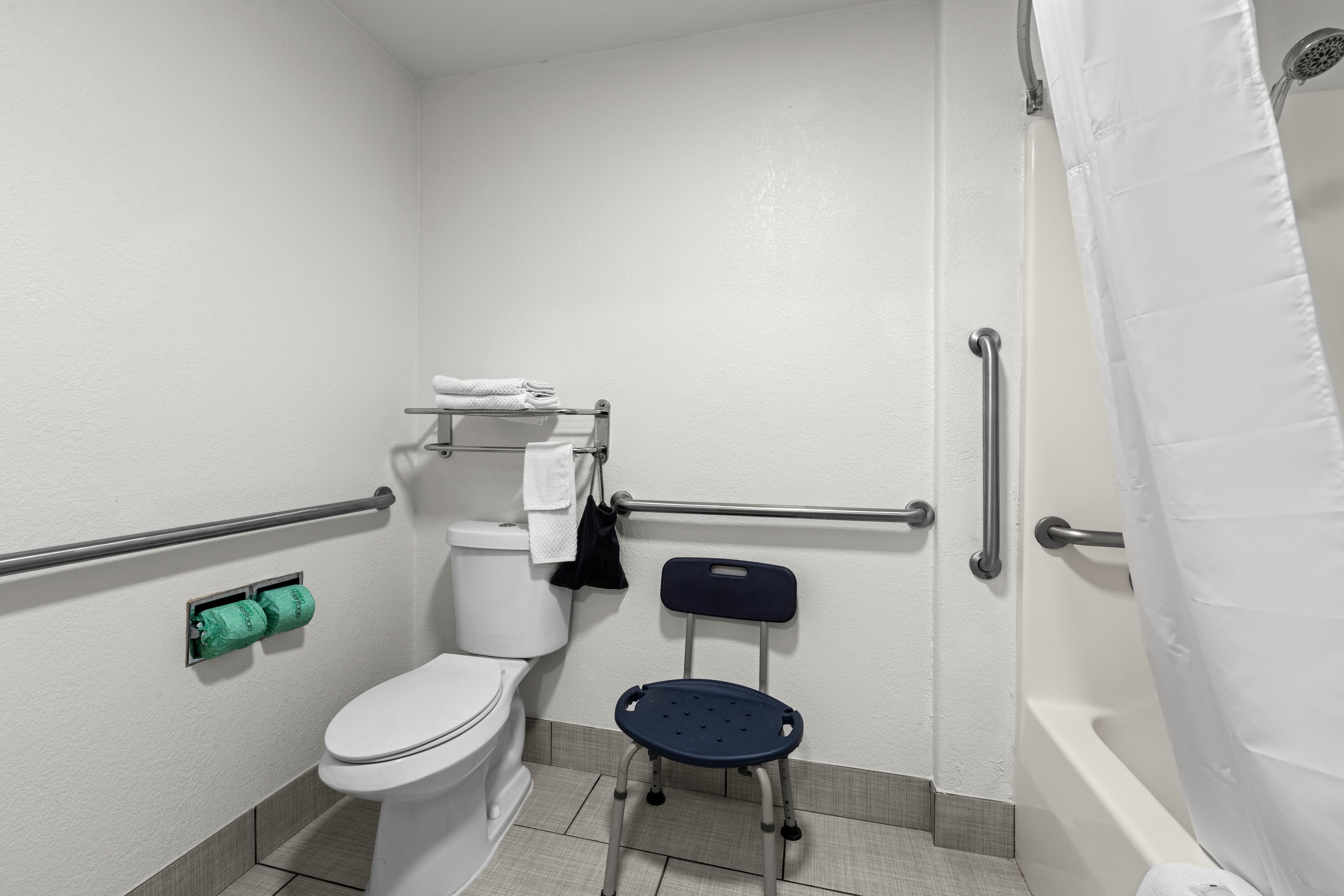 Quality Inn Dodge City - Image 5
