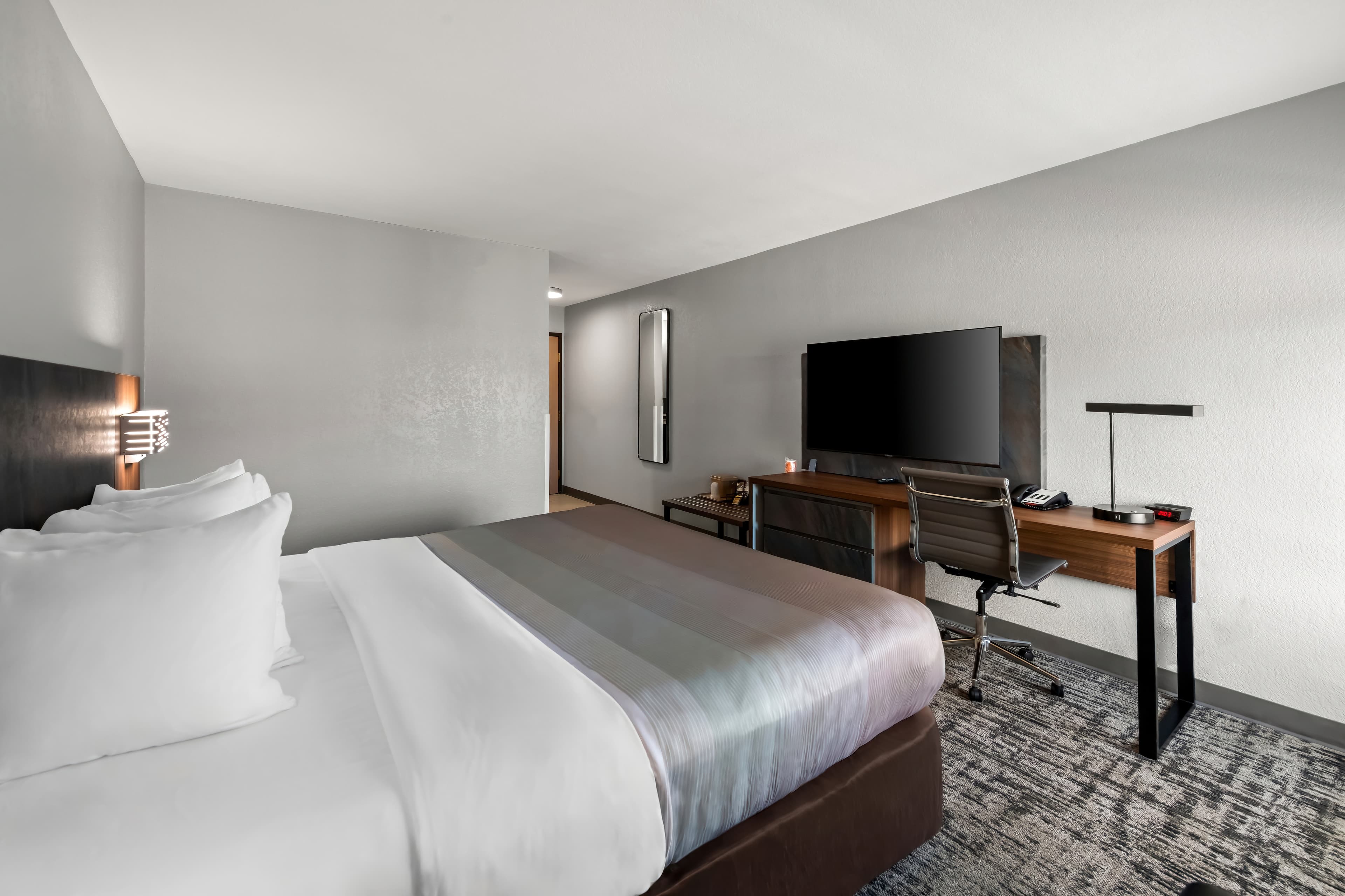 Quality Inn & Suites Manhattan — 9