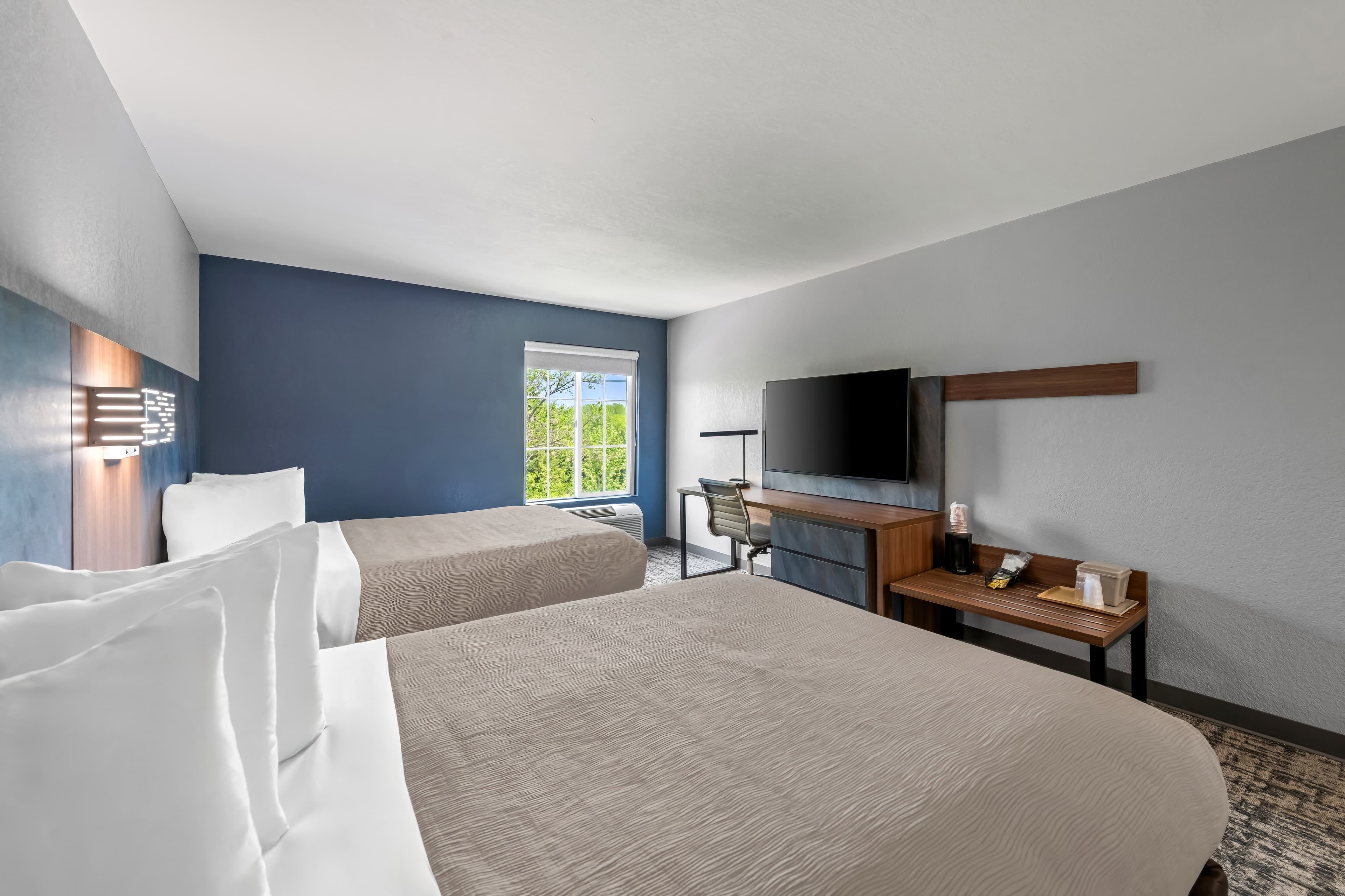 Quality Inn & Suites Manhattan — 17