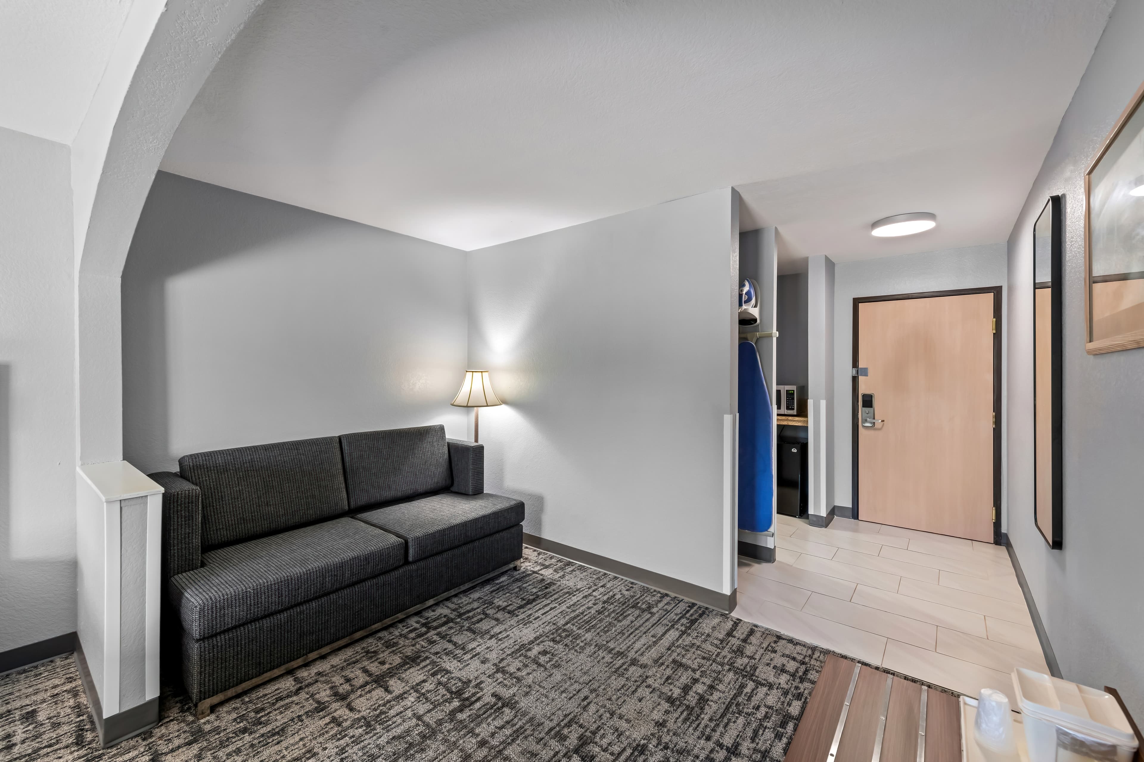 Quality Inn & Suites Manhattan — 25