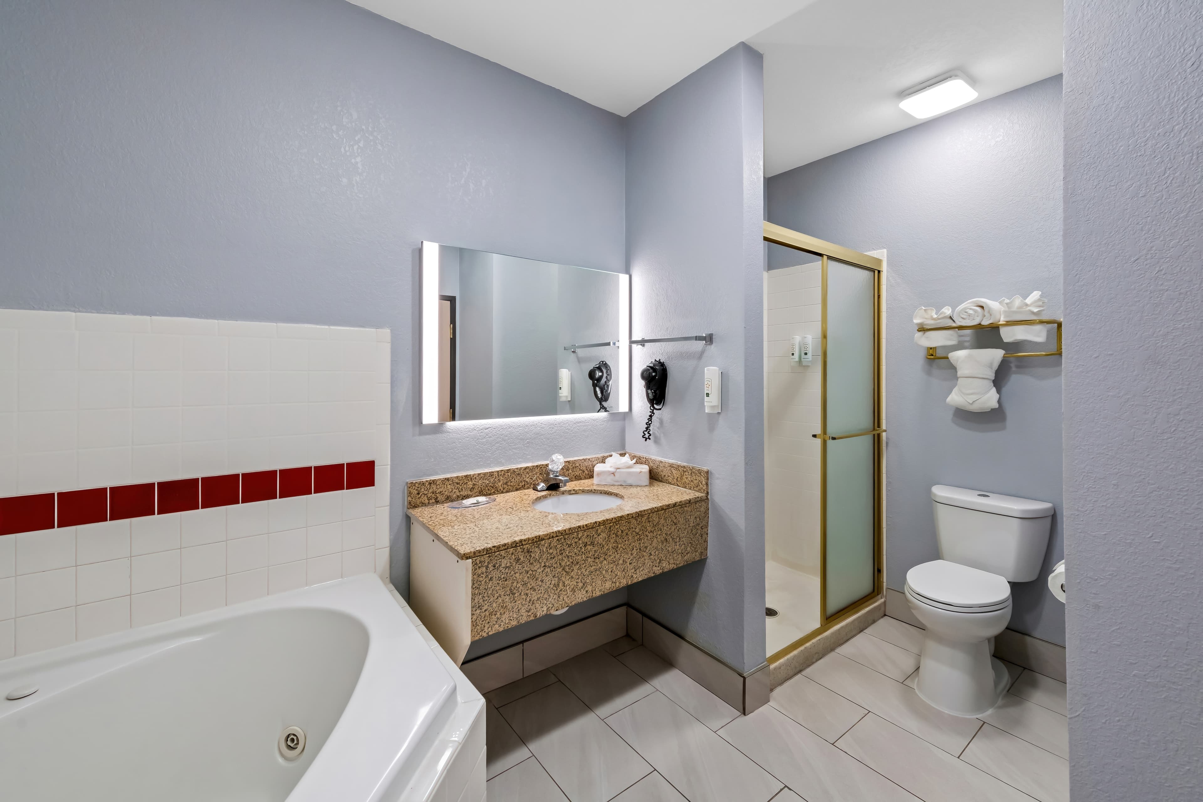 Quality Inn & Suites Manhattan — 21
