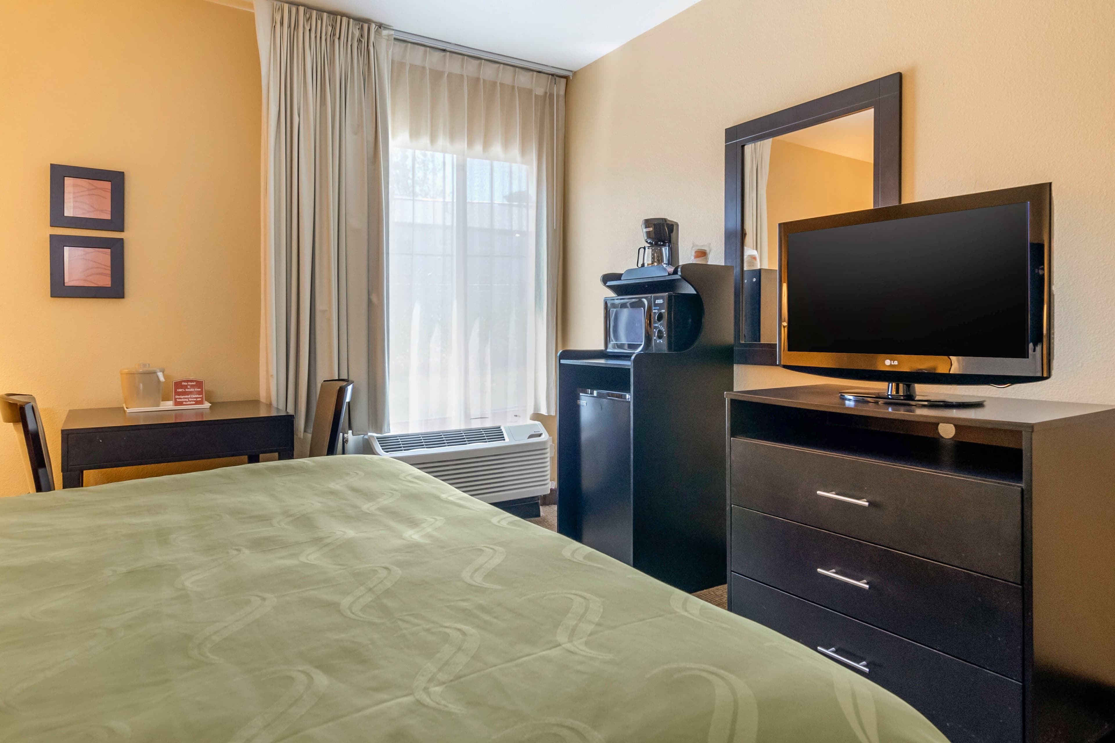 Quality Inn & Suites Lenexa Kansas City — 6