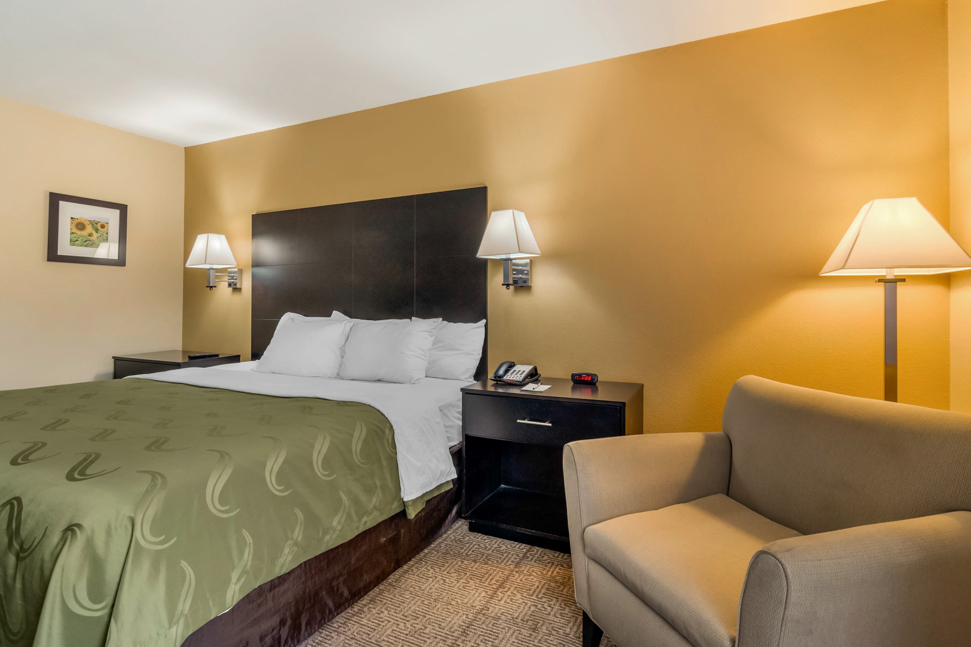 Quality Inn & Suites Lenexa Kansas City — 11