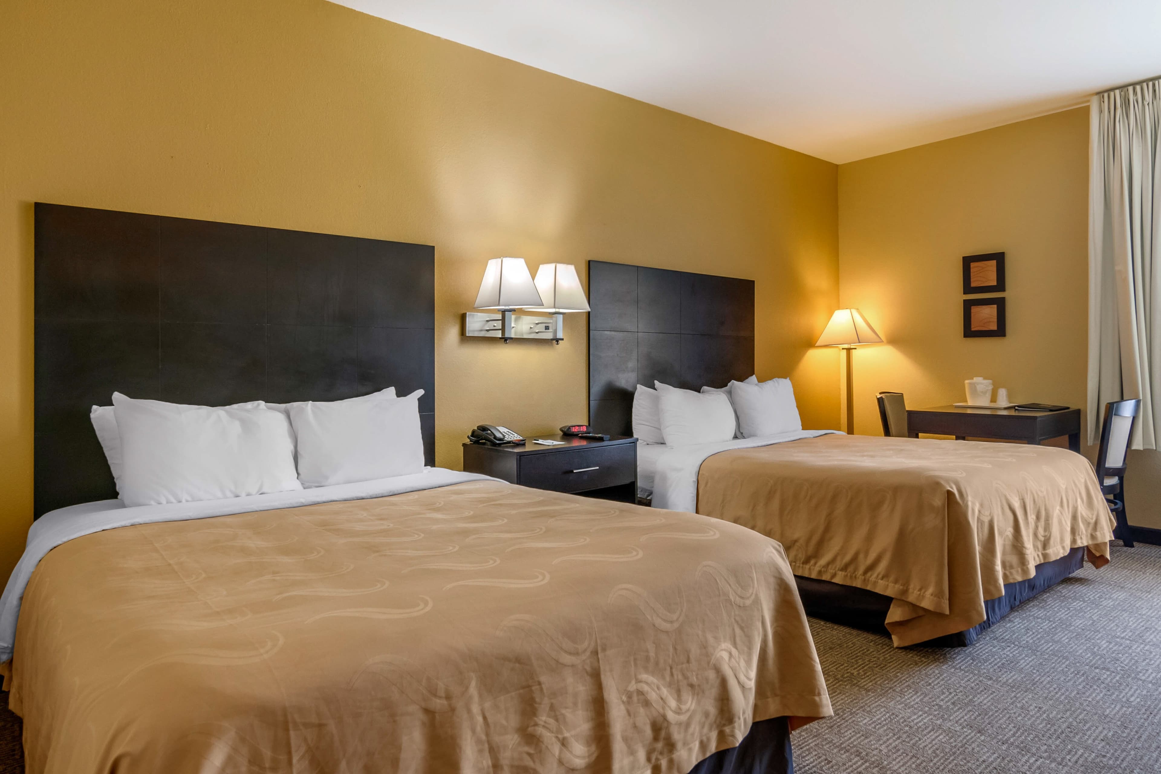 Quality Inn & Suites Lenexa Kansas City — 18