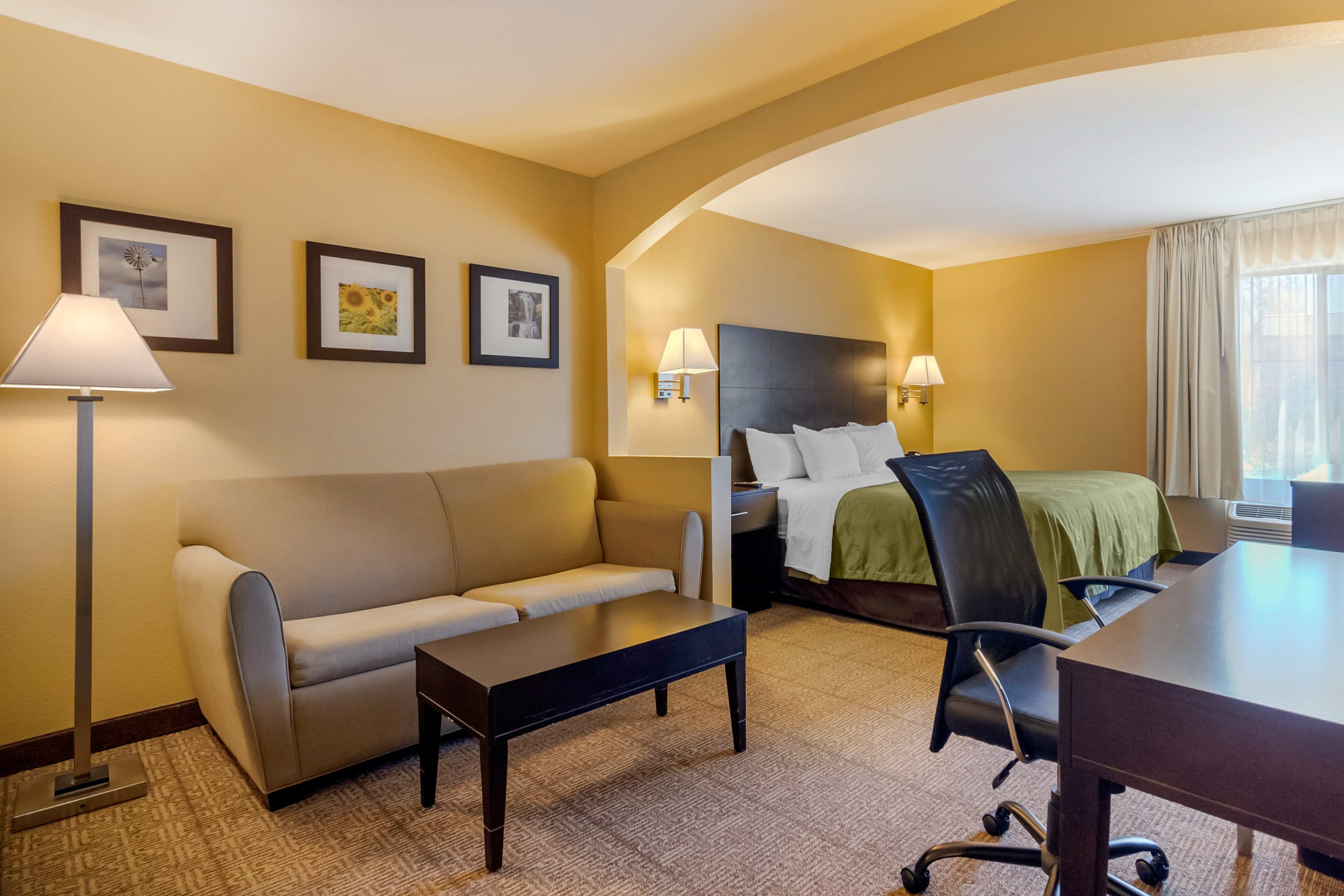 Quality Inn & Suites Lenexa Kansas City — 23