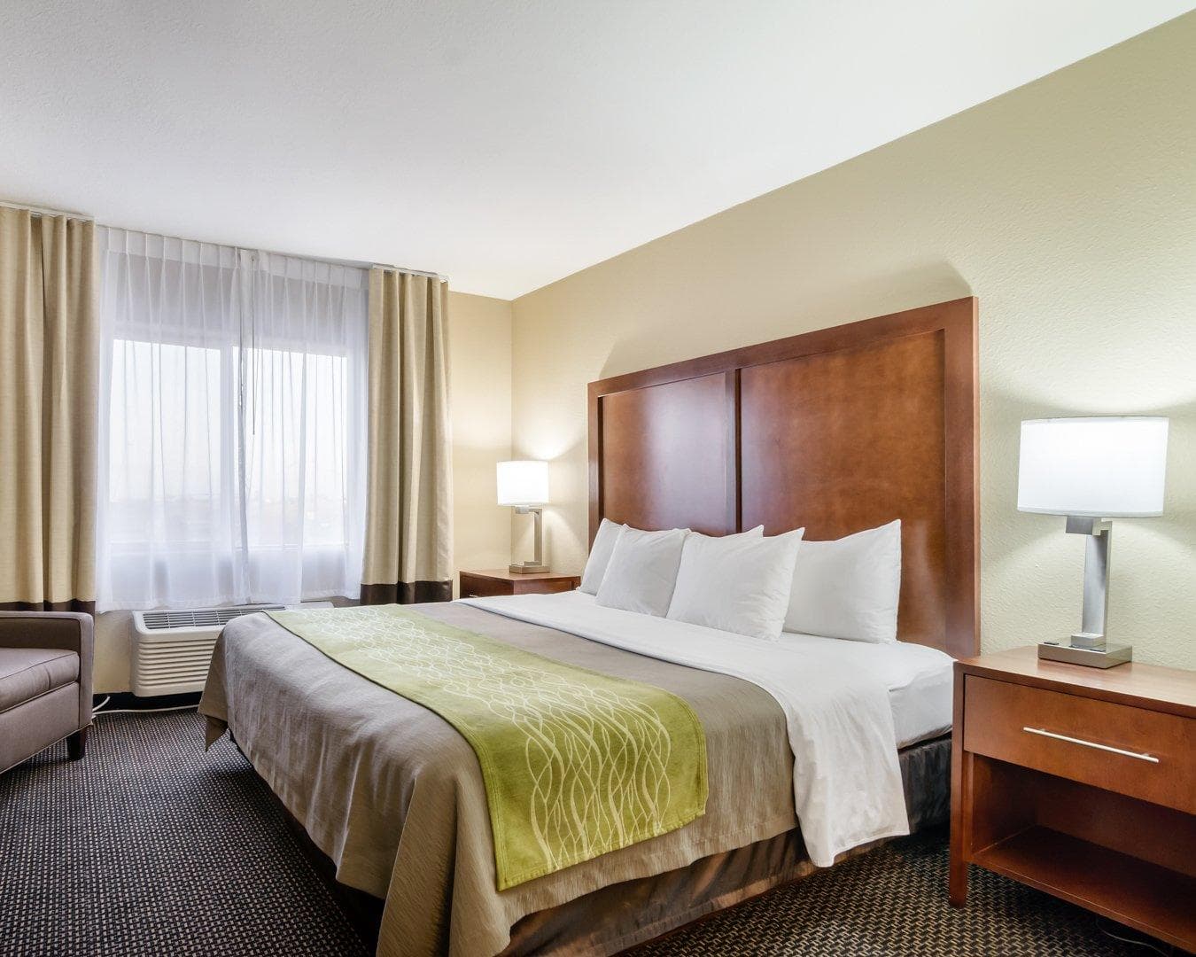 Comfort Inn Garden City - Image 5