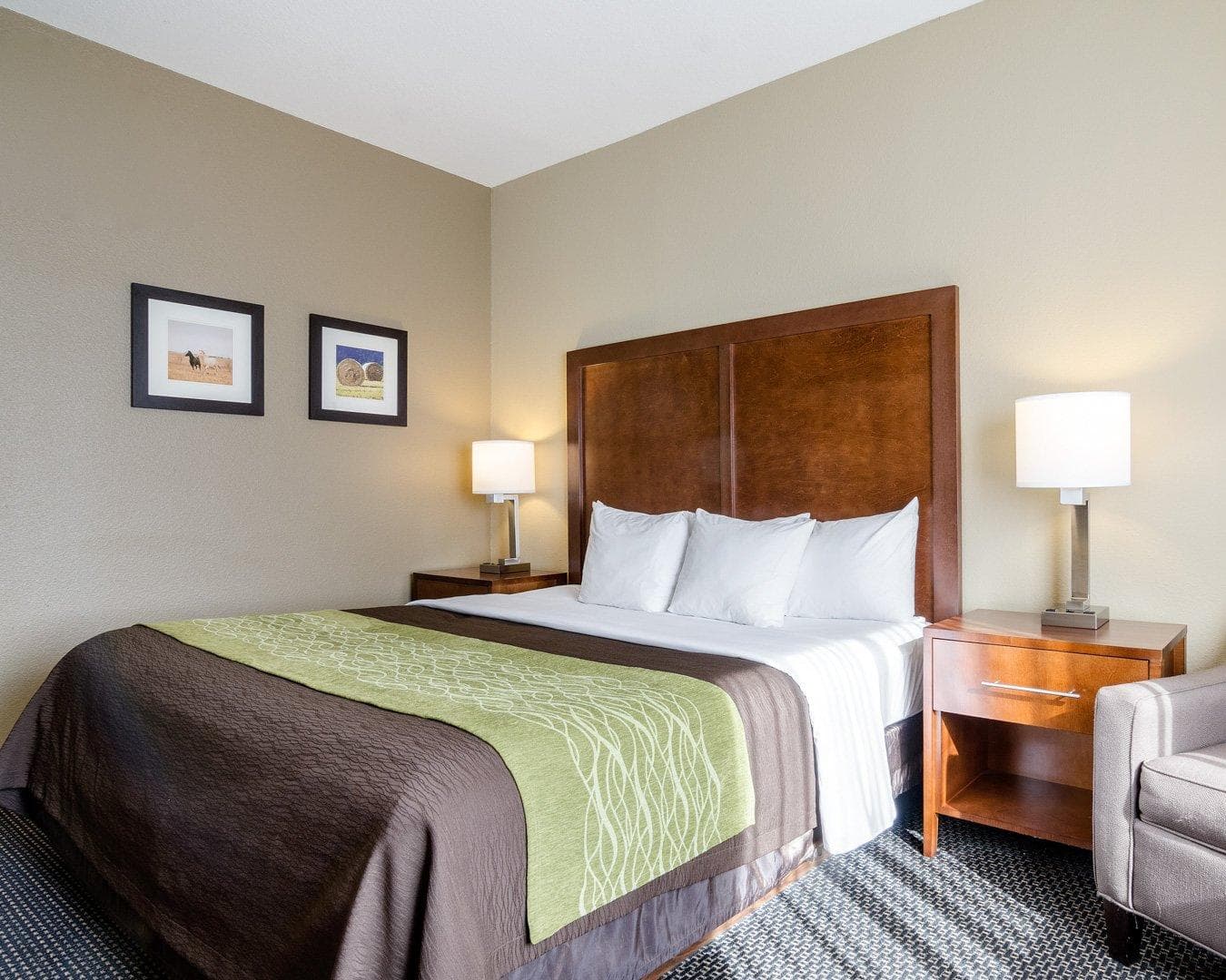 Comfort Inn Garden City - Image 2
