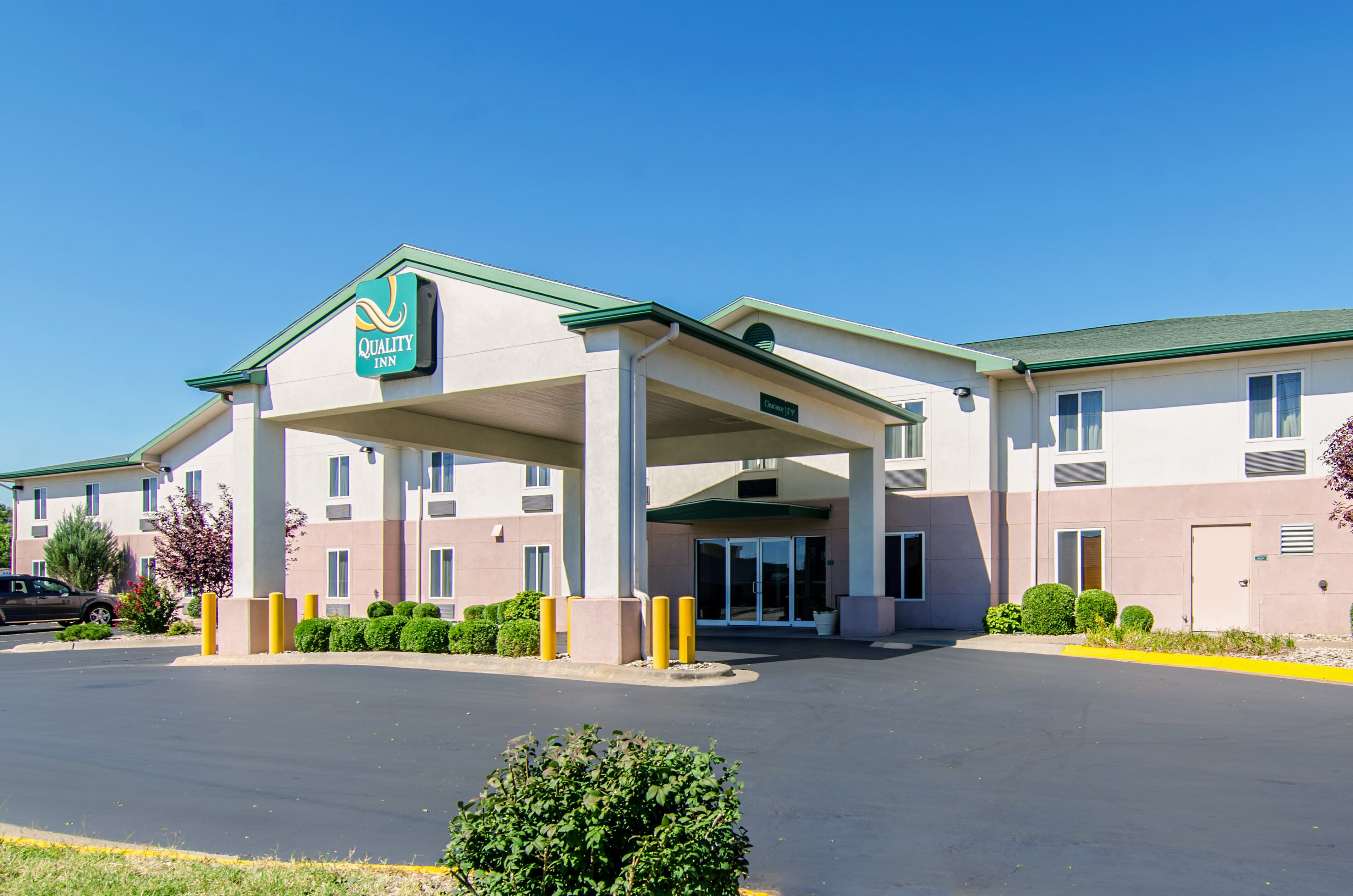 Quality Inn Junction City near Fort Riley - Image 1