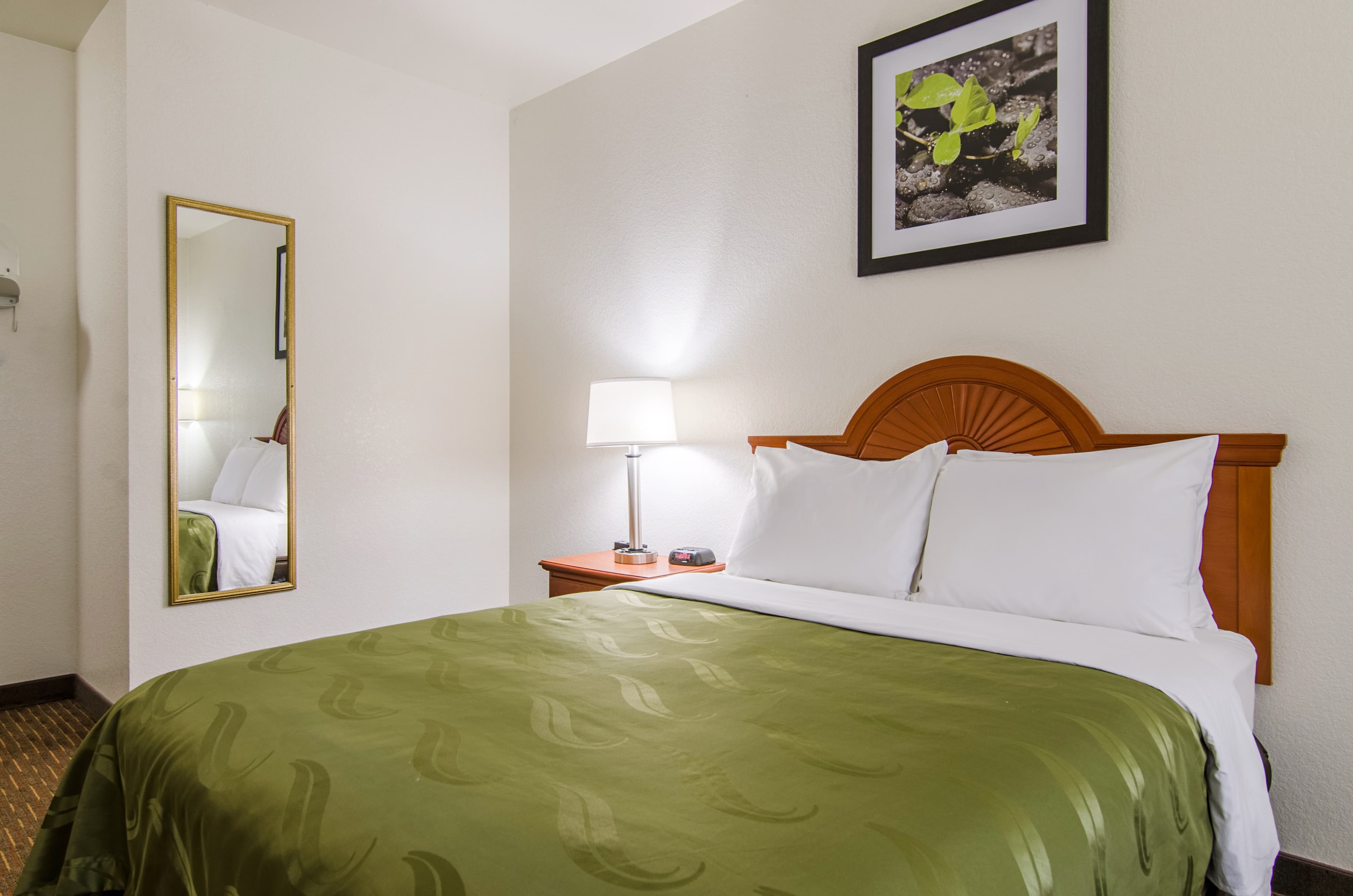 Quality Inn Junction City near Fort Riley - Image 4