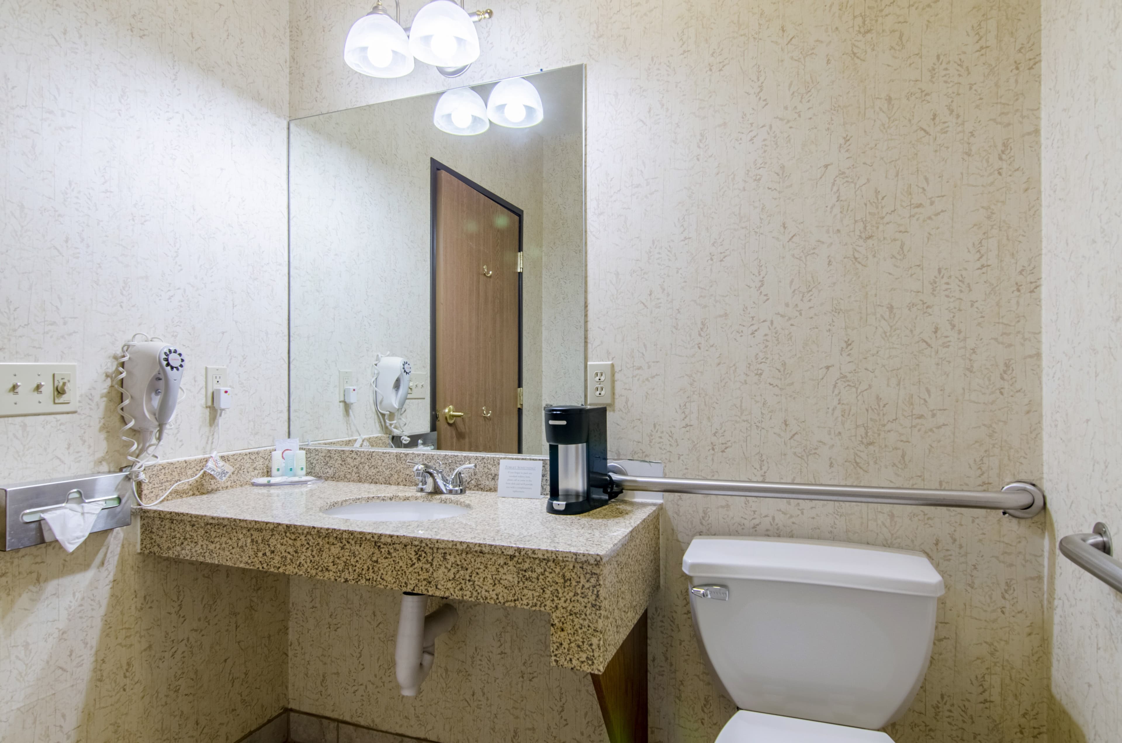 Quality Inn Junction City near Fort Riley — 8