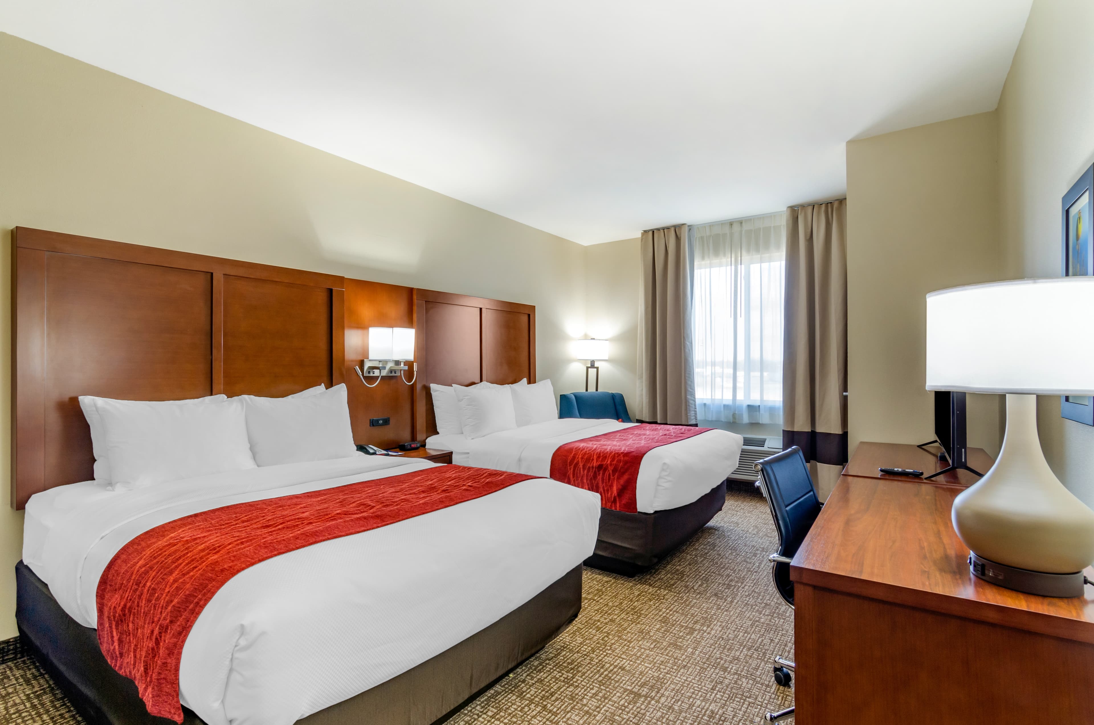 Comfort Inn & Suites Salina North - Image 5
