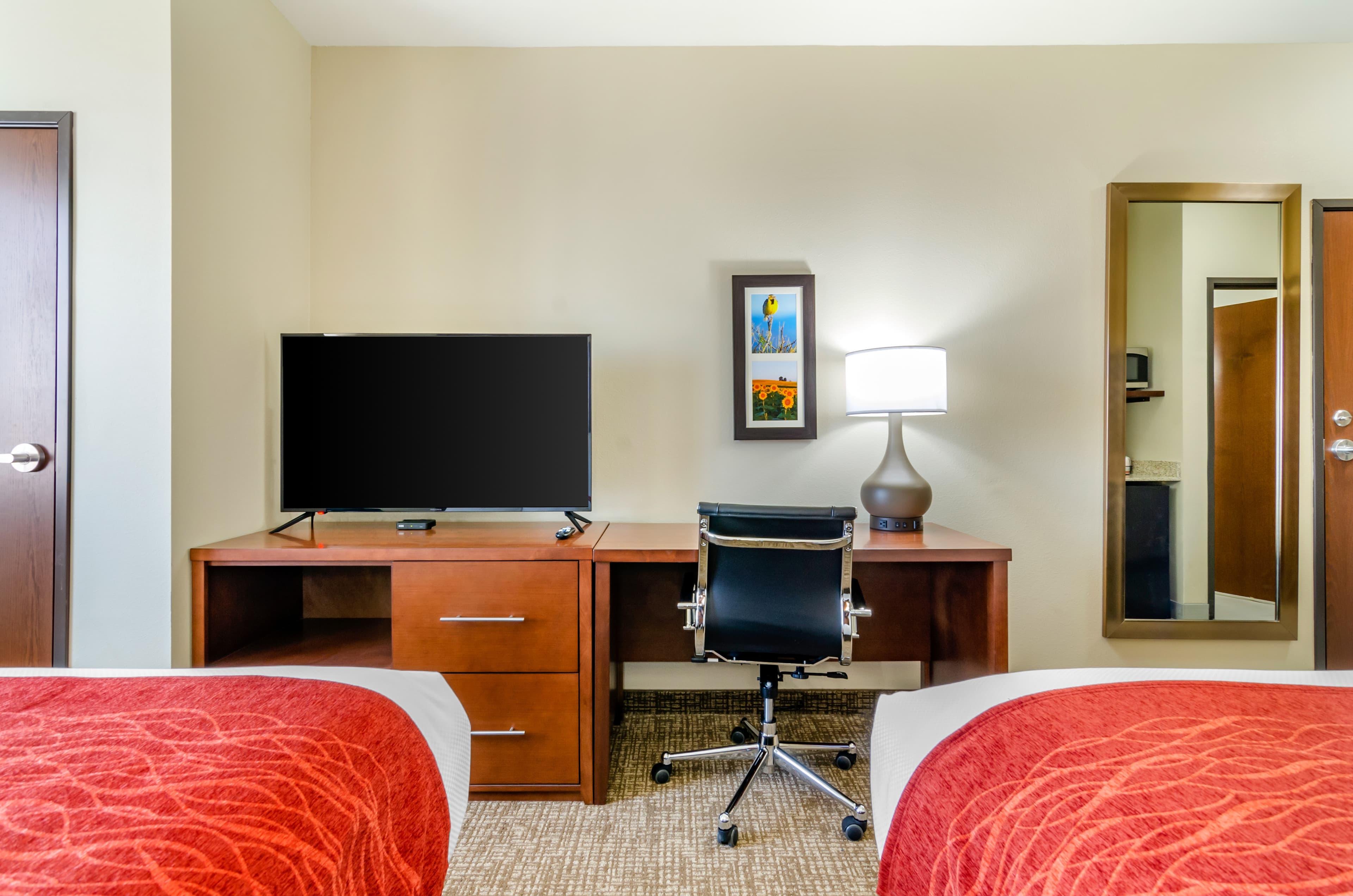Comfort Inn & Suites Salina North — 11