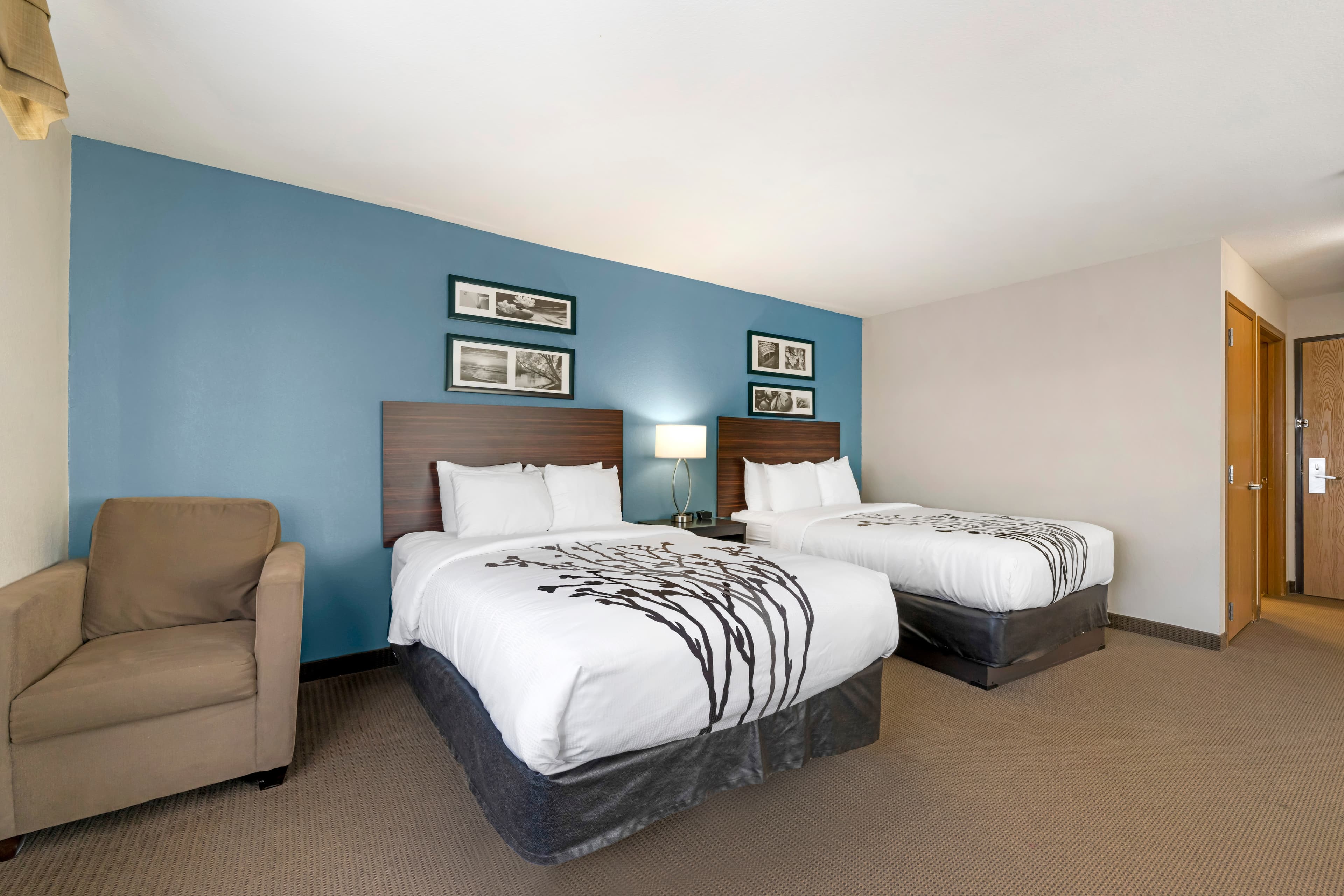 Sleep Inn & Suites Hays I-70 — 12