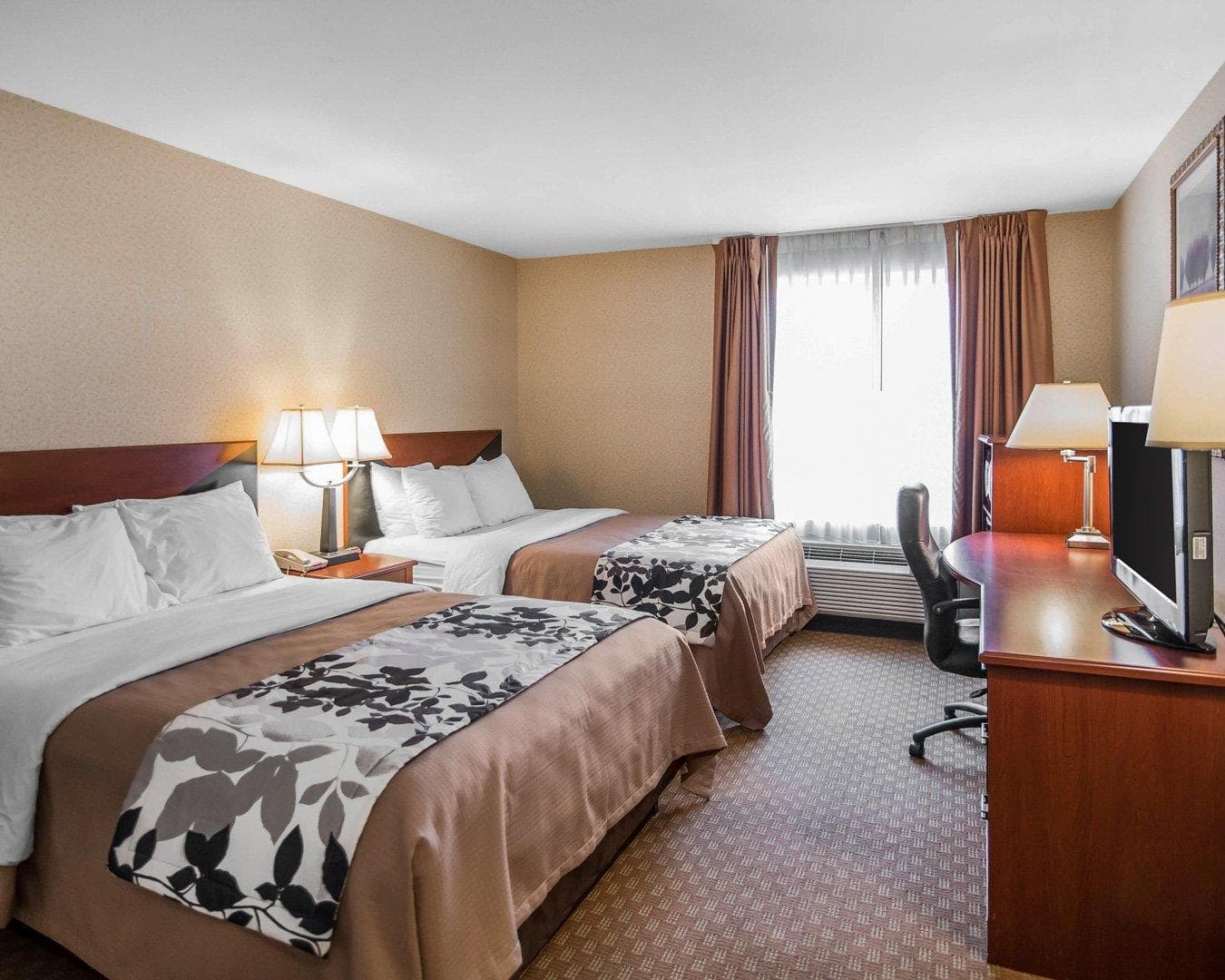 Rodeway Inn & Suites Salina South — 6