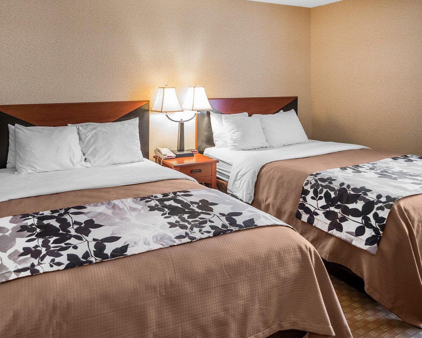 Rodeway Inn & Suites Salina South — 7