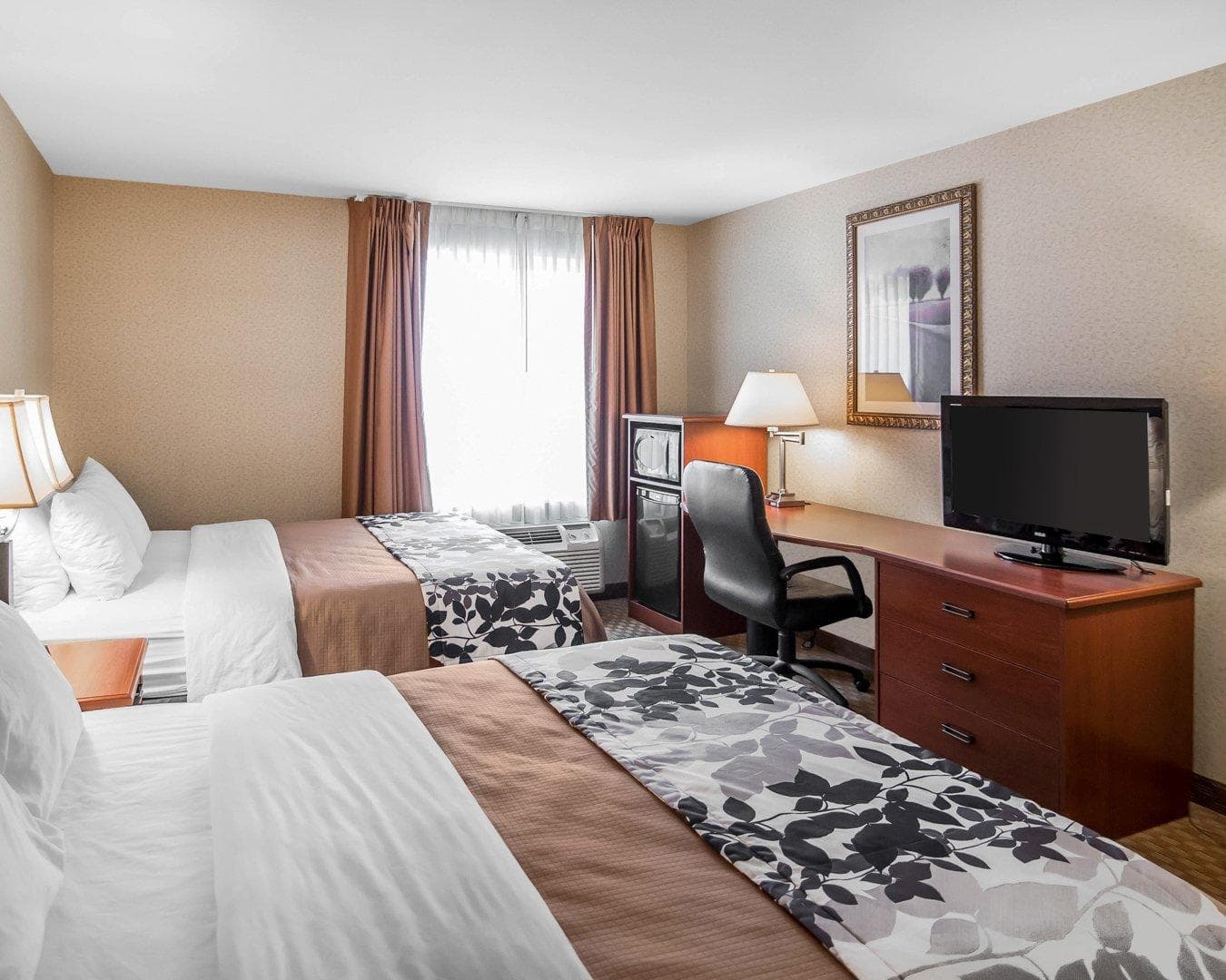 Rodeway Inn & Suites Salina South — 8