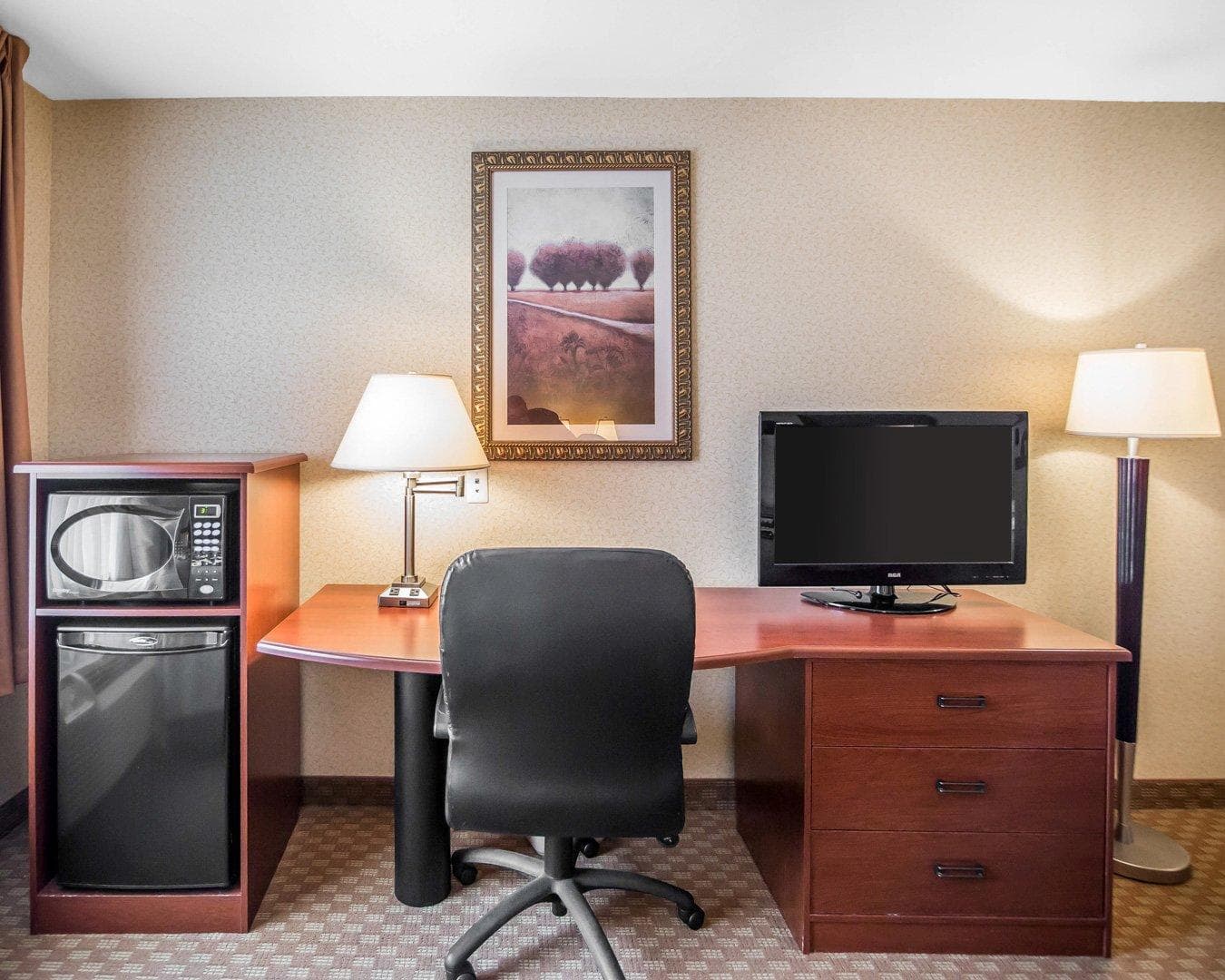 Rodeway Inn & Suites Salina South — 9
