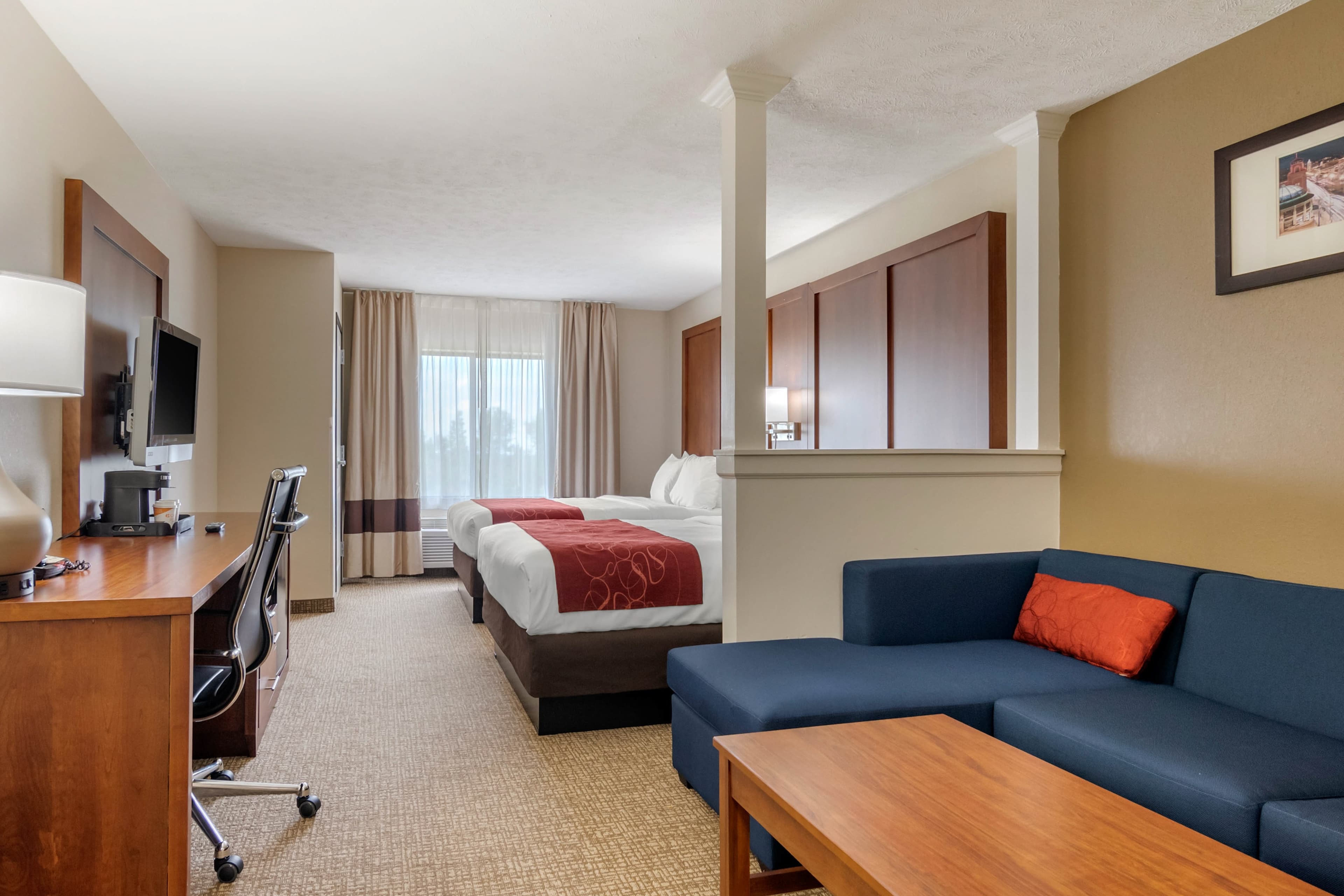 Comfort Suites Speedway - Kansas City - Image 2