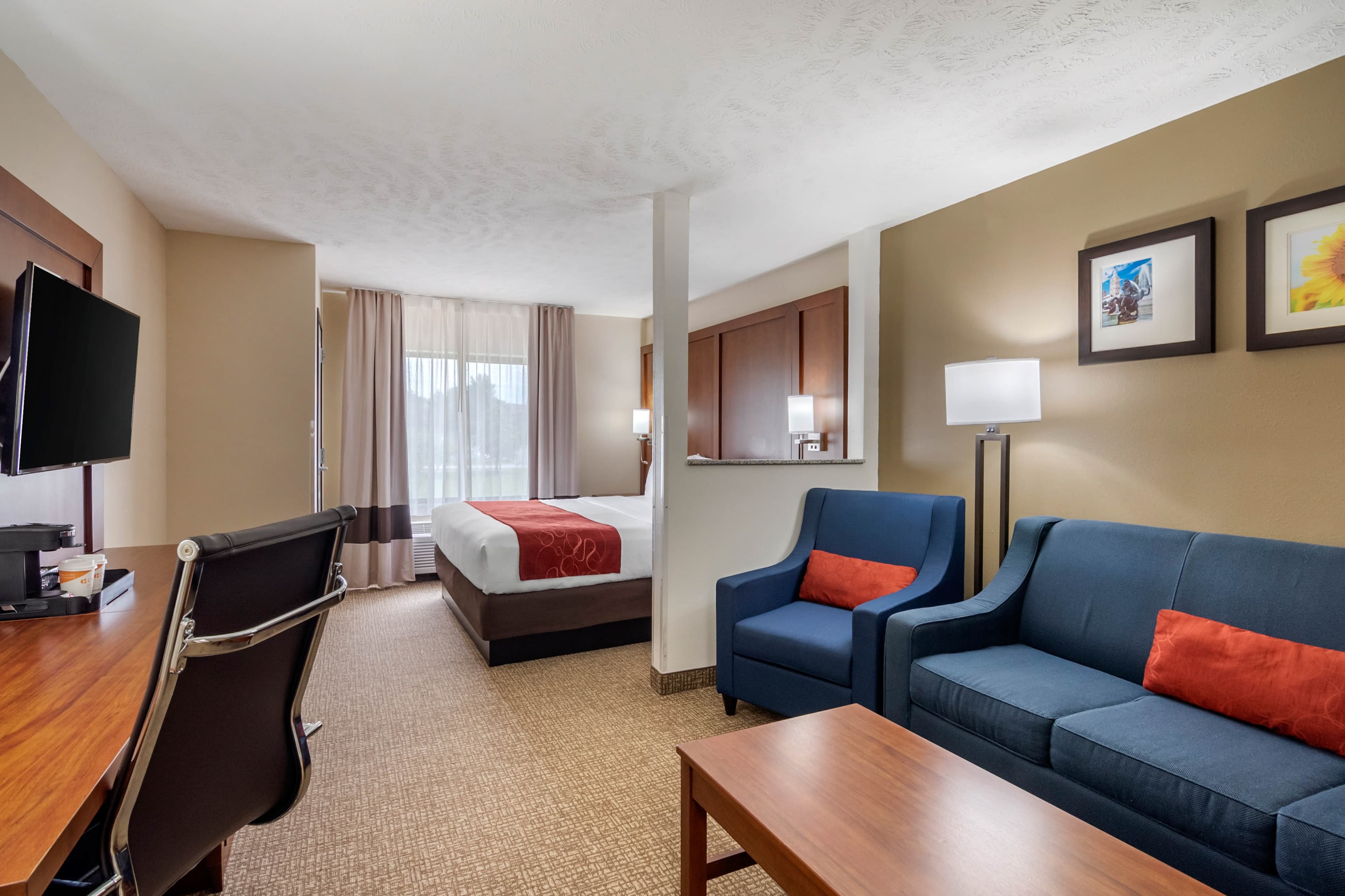 Comfort Suites Speedway - Kansas City — 7