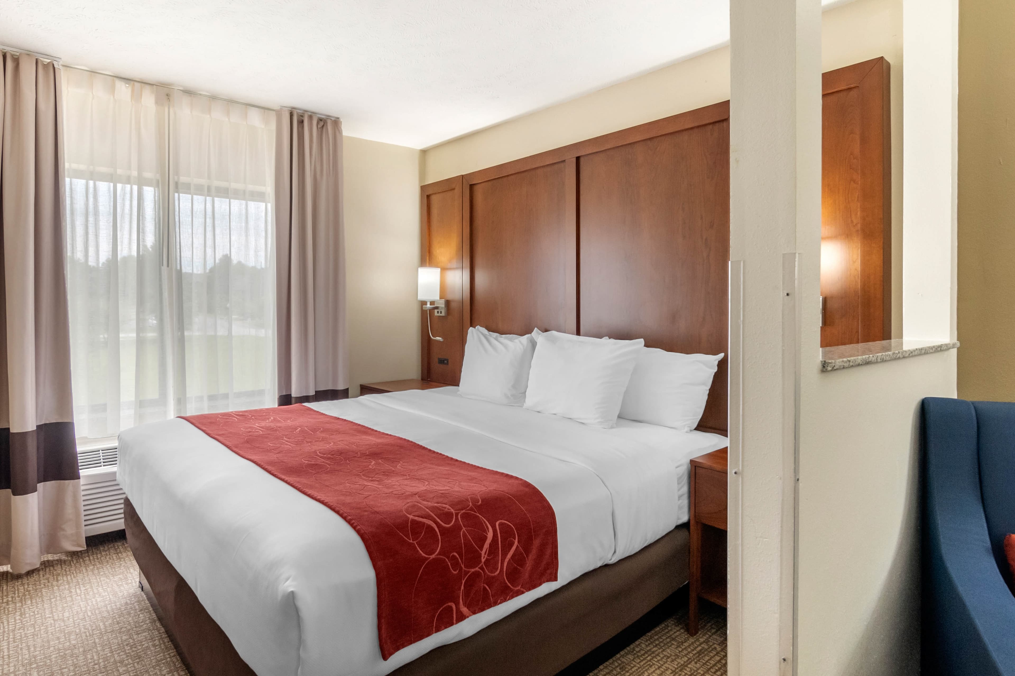 Comfort Suites Speedway - Kansas City — 8