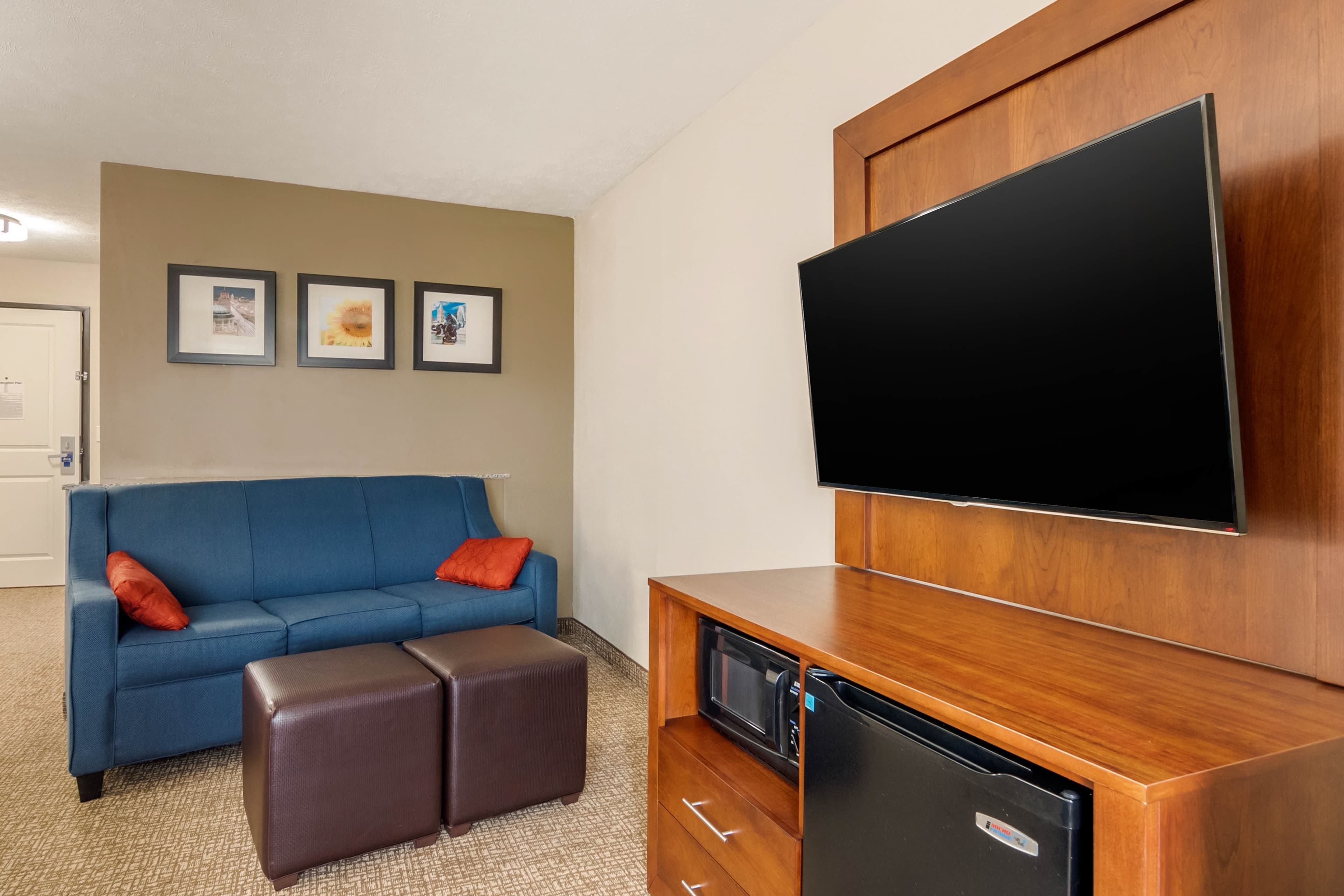Comfort Suites Speedway - Kansas City — 14