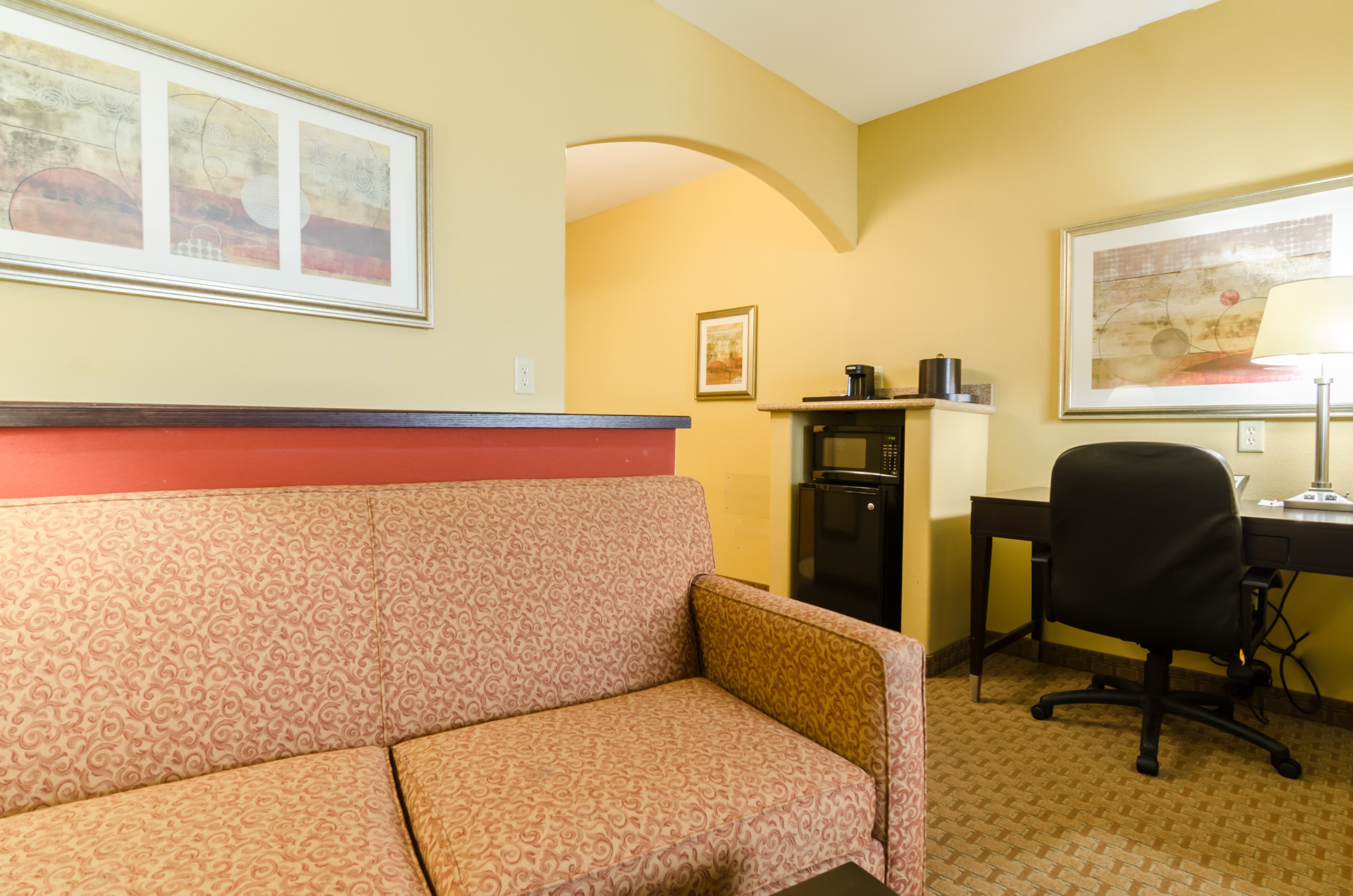 Comfort Suites Salina South — 37