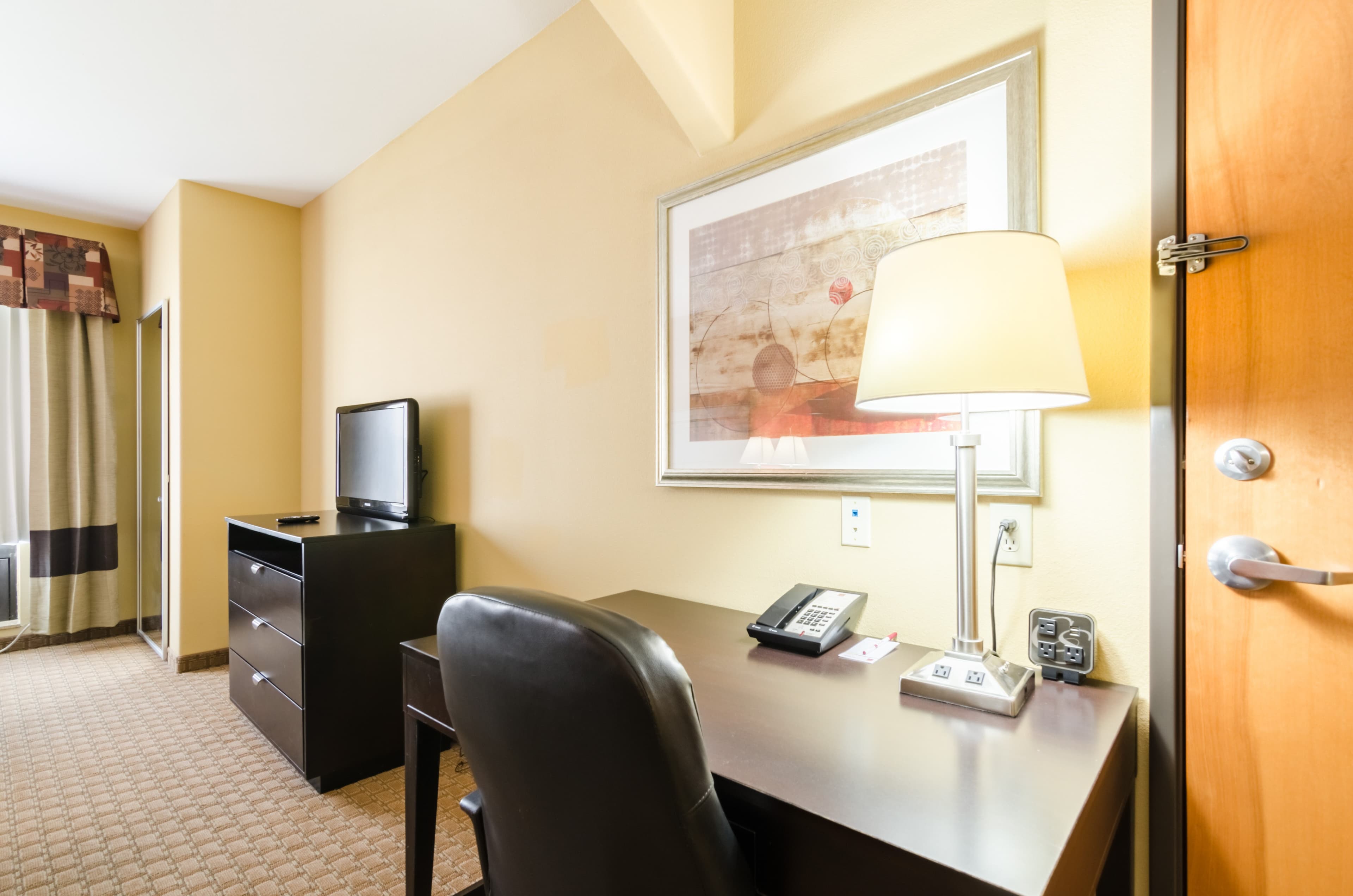 Comfort Suites Salina South — 56
