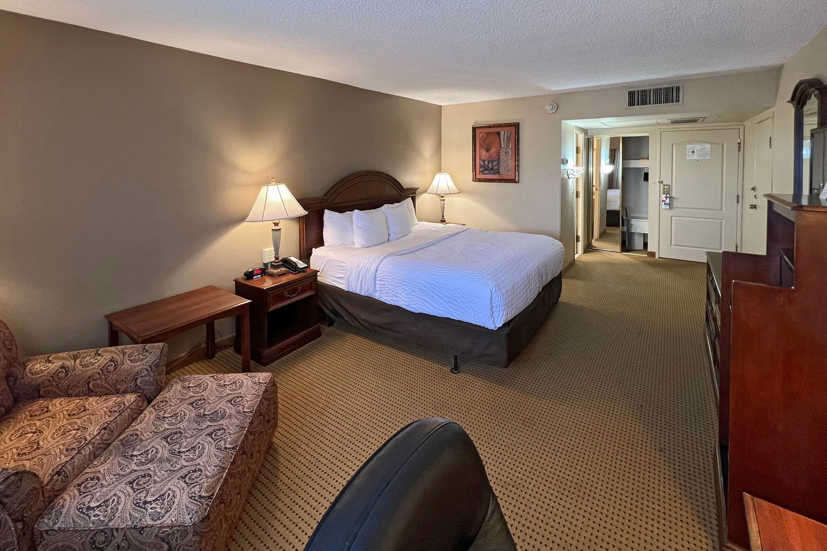 Clarion Inn Garden City — 16