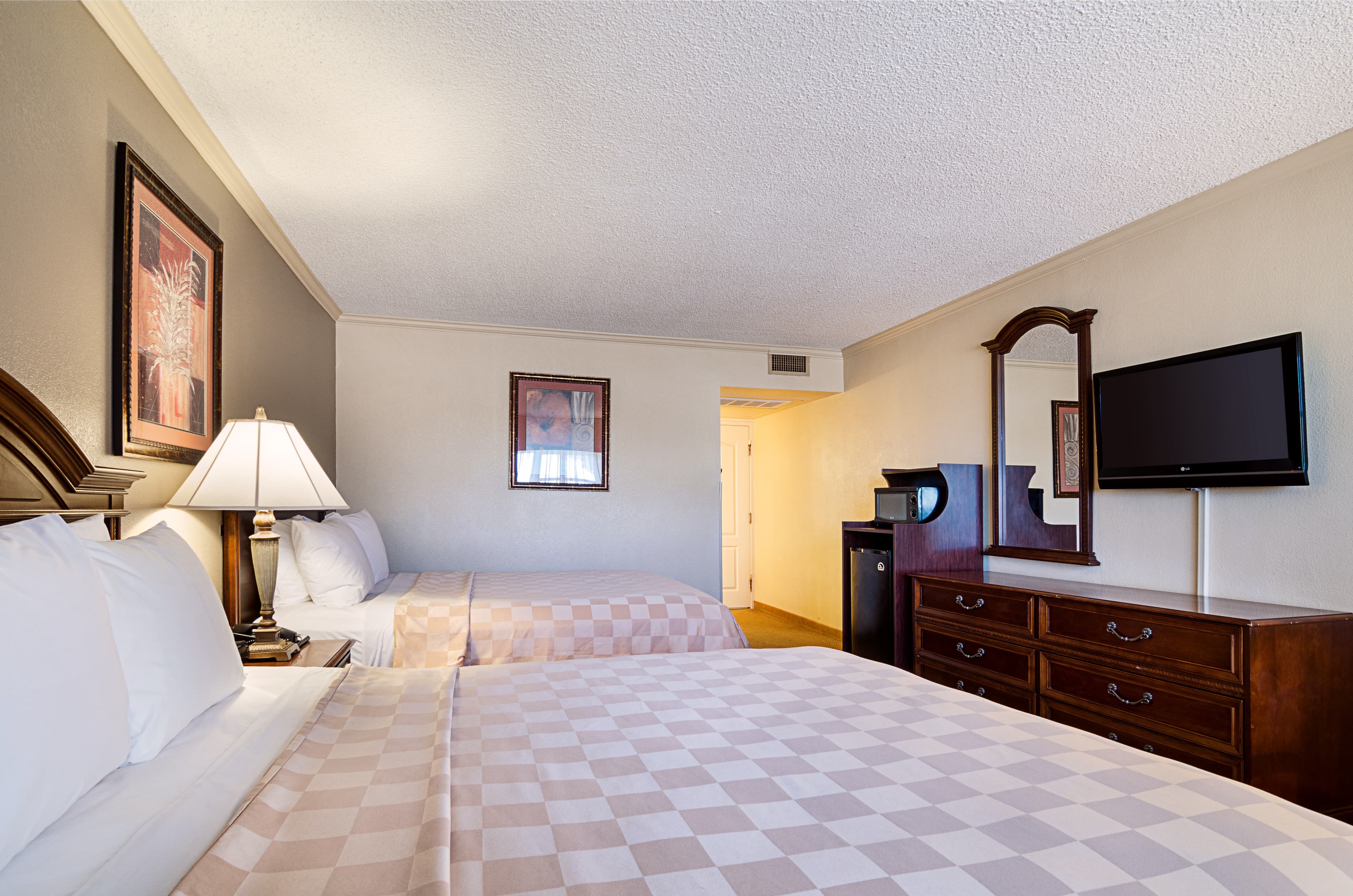 Clarion Inn Garden City — 24