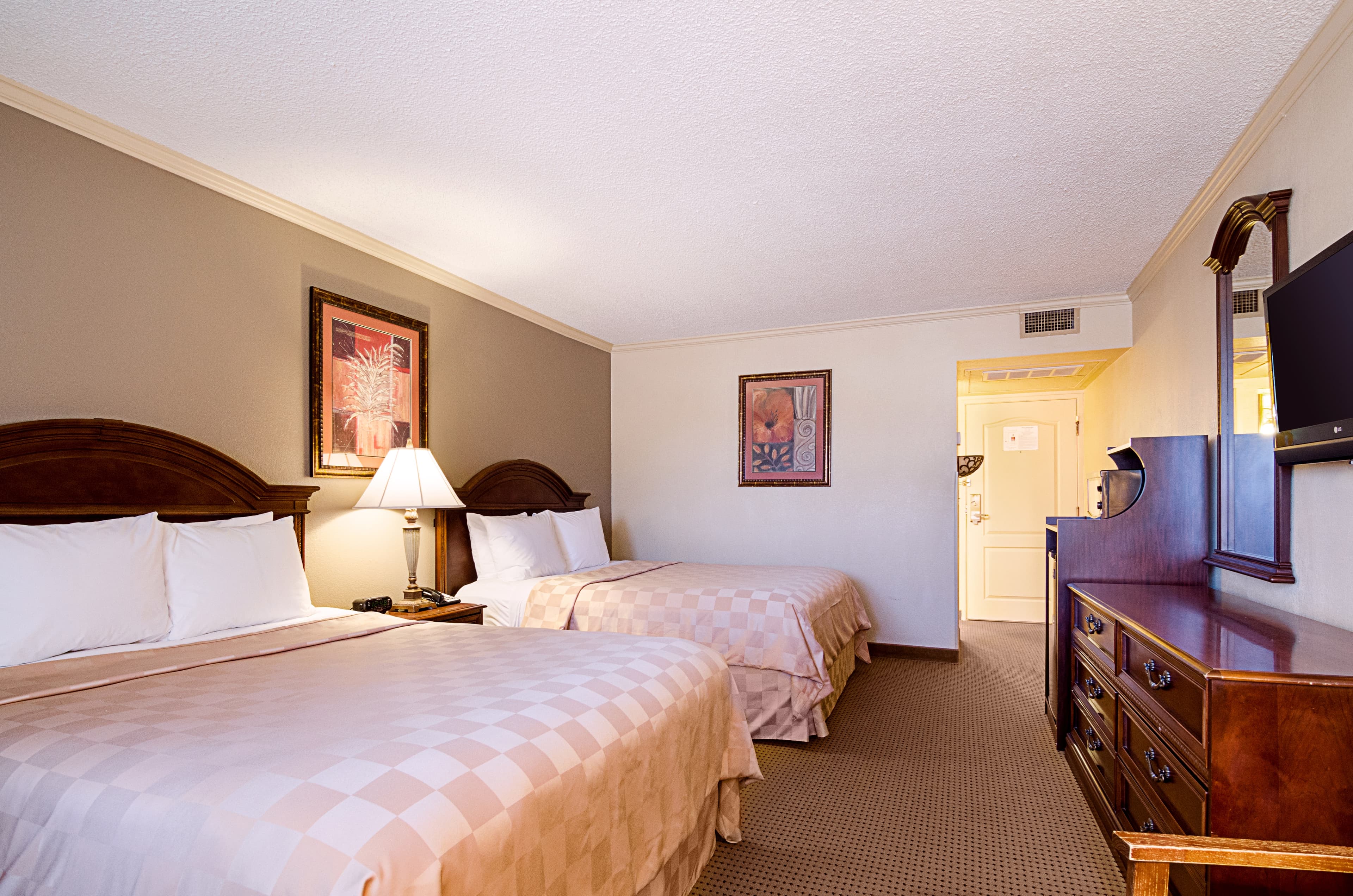 Clarion Inn Garden City — 25