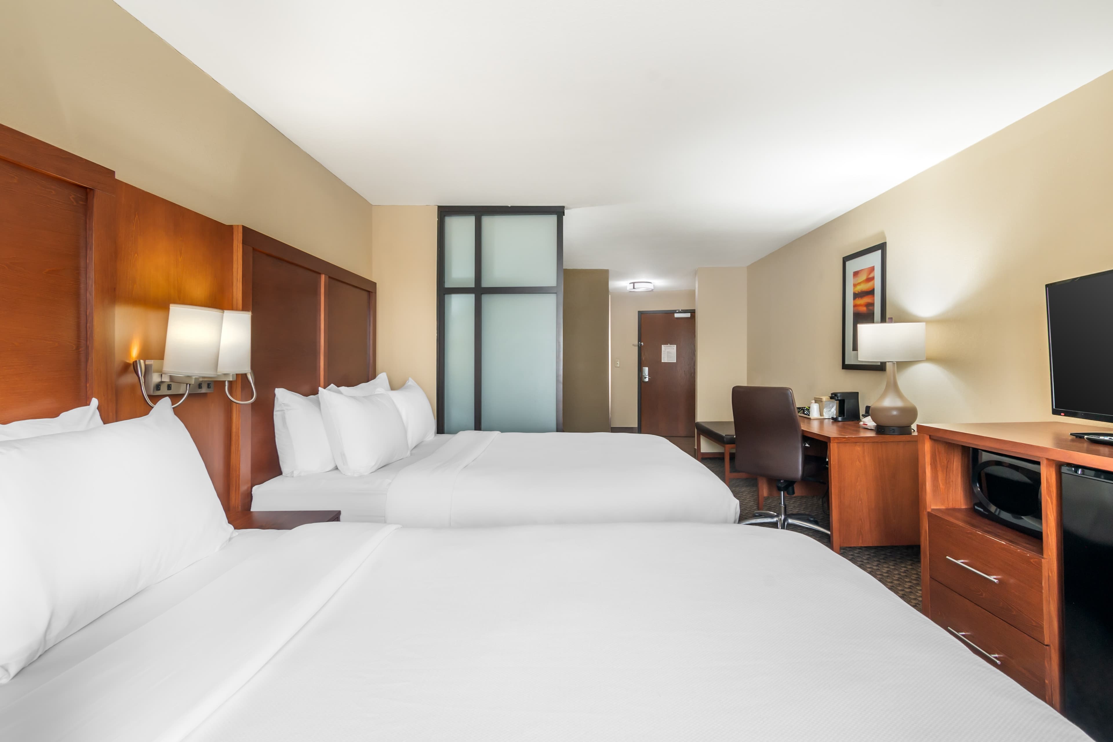 Comfort Suites Manhattan — 8
