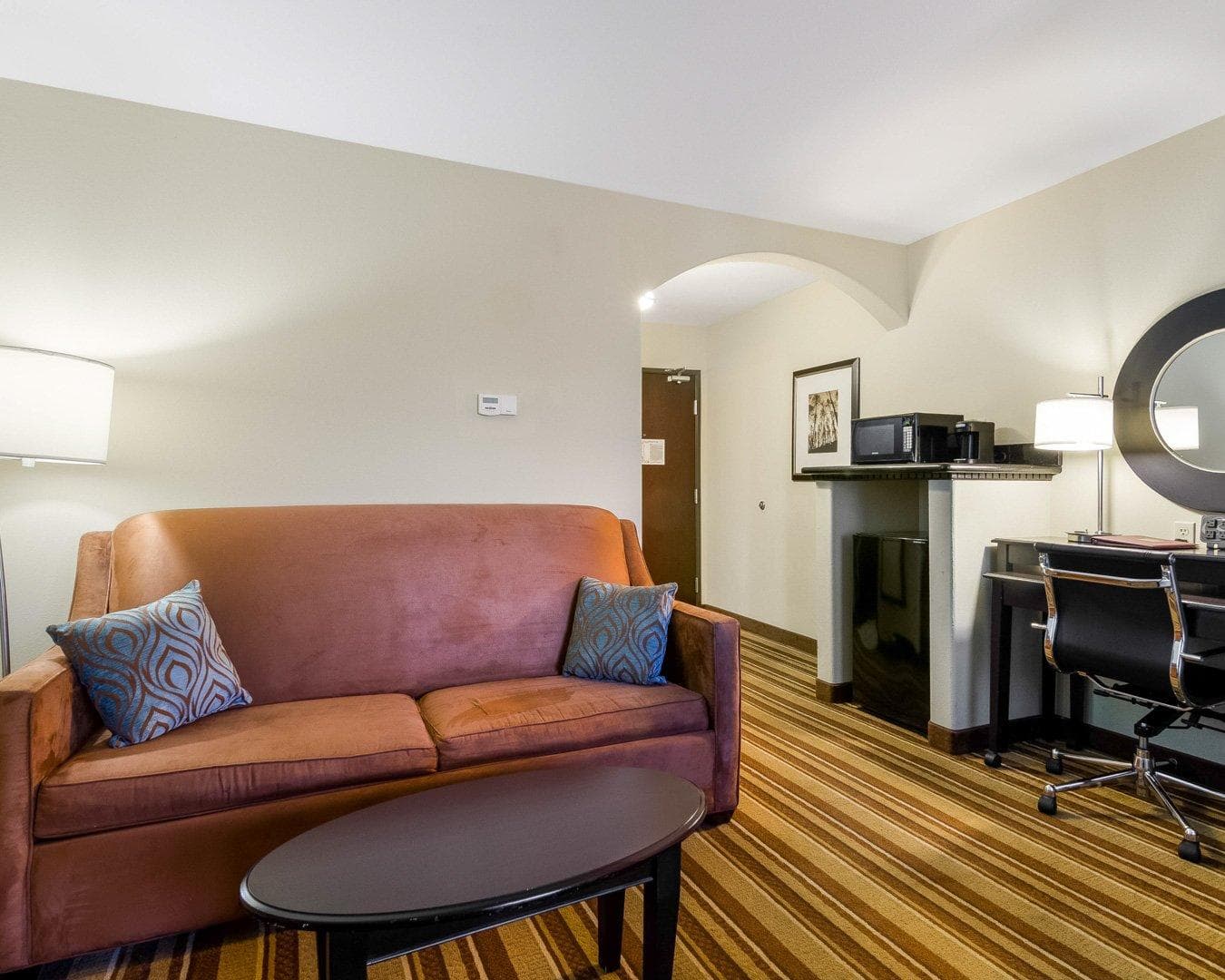 Comfort Suites Topeka Northwest — 16