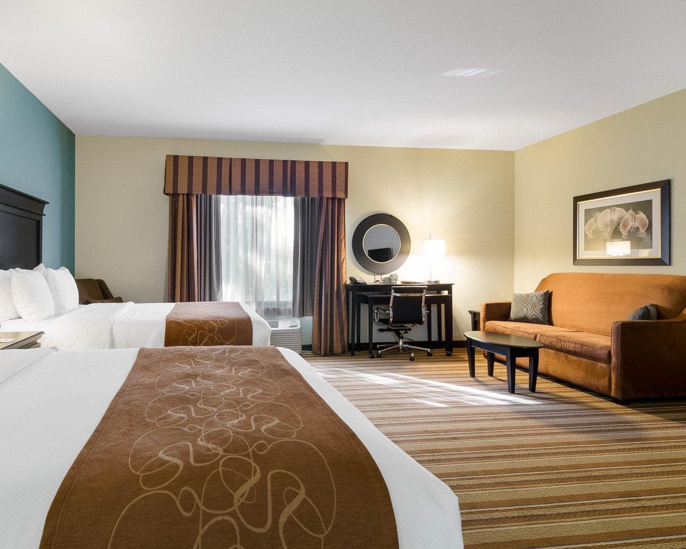 Comfort Suites Topeka Northwest — 10