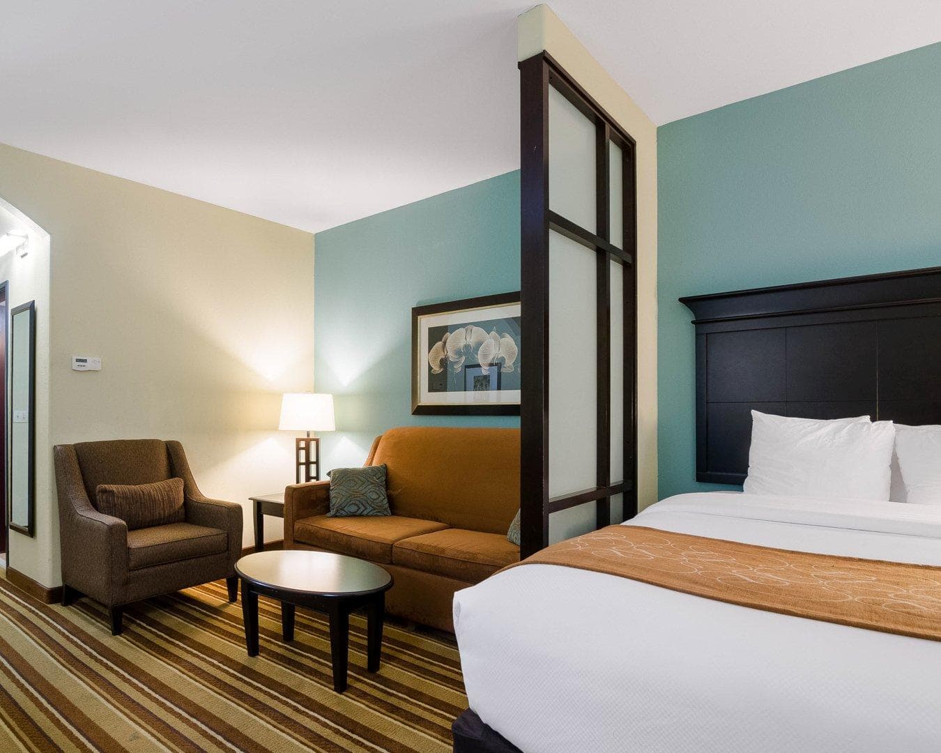 Comfort Suites Topeka Northwest — 19