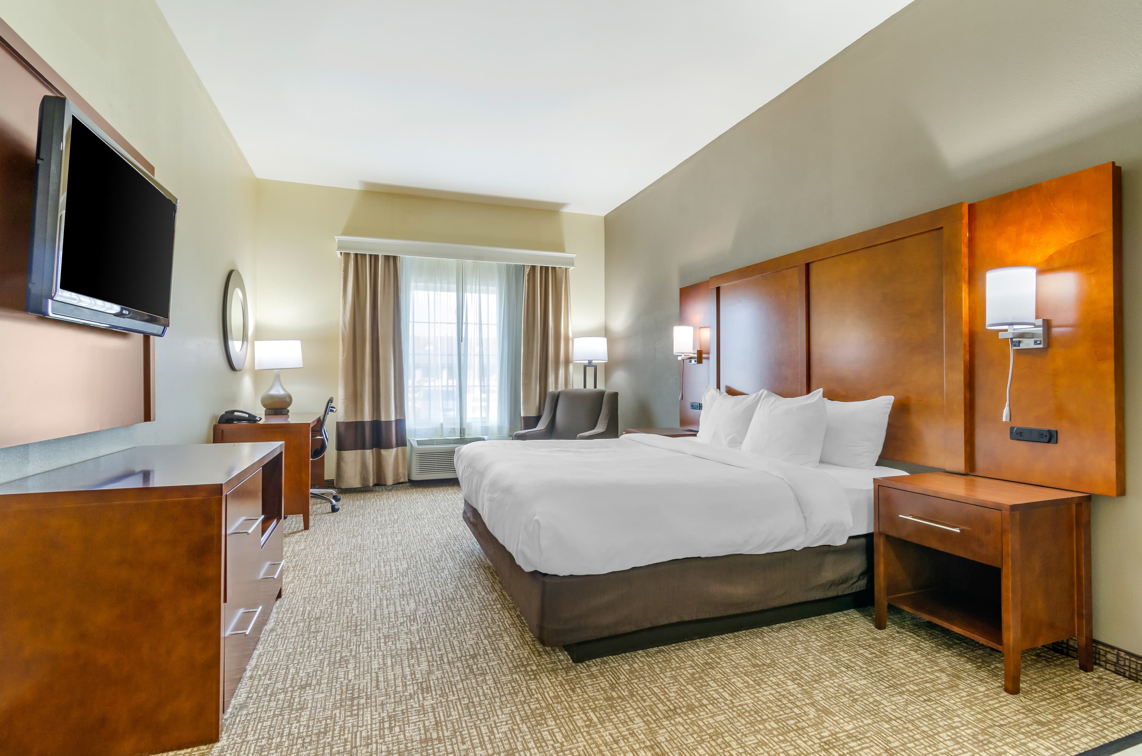 Comfort Inn & Suites near Bethel College — 21