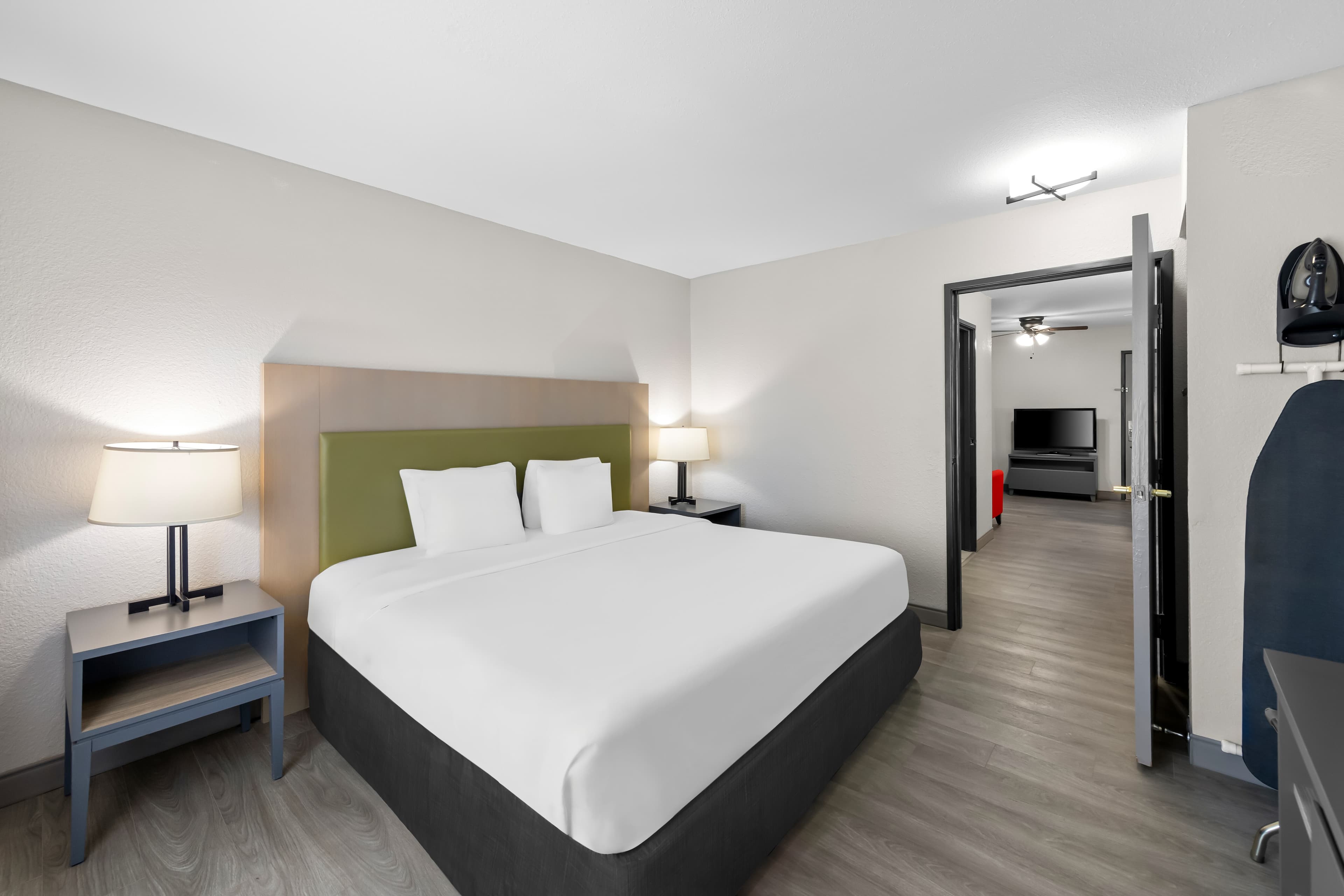 Country Inn & Suites by Radisson, Topeka West, KS — 9