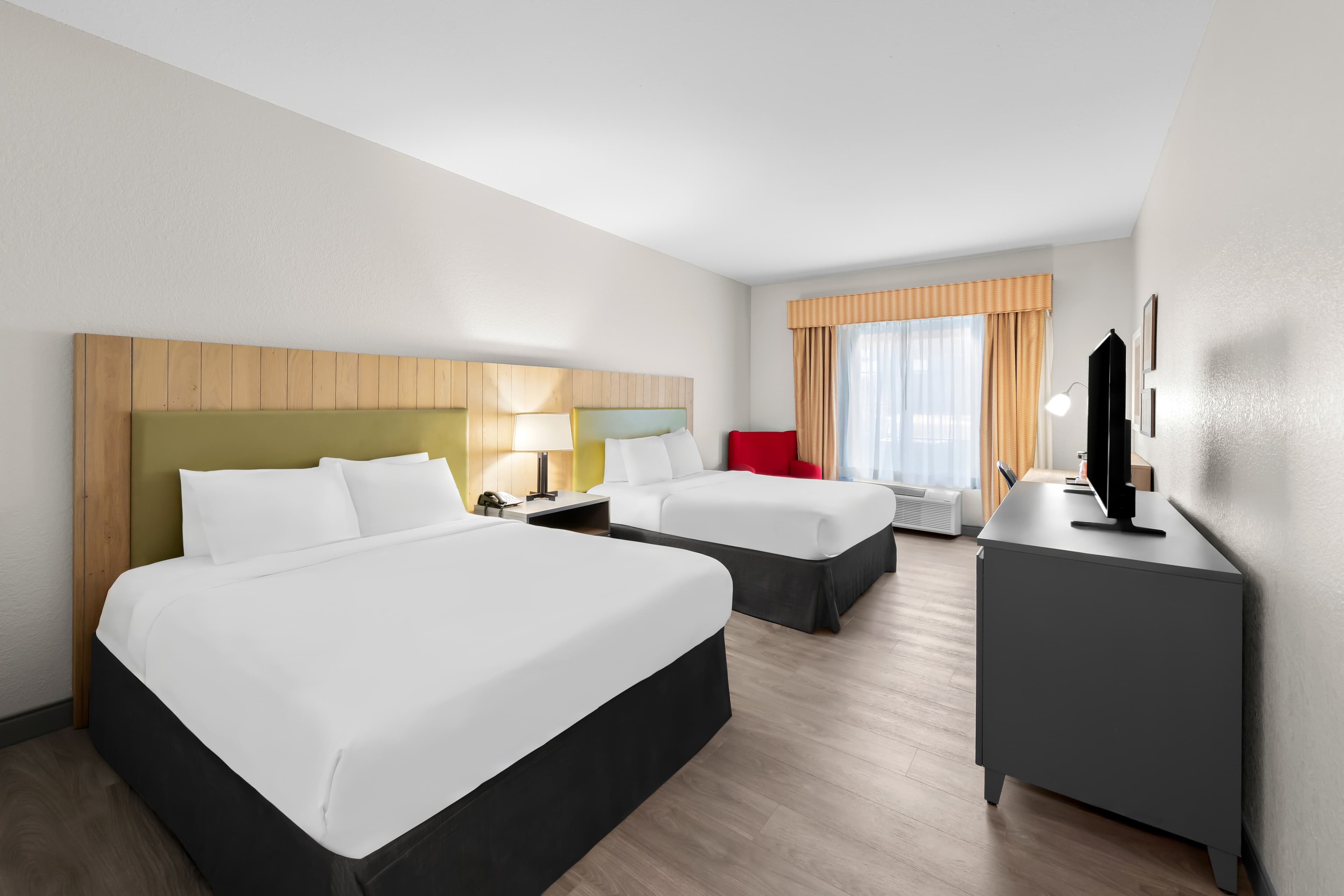 Country Inn & Suites by Radisson, Topeka West, KS — 13