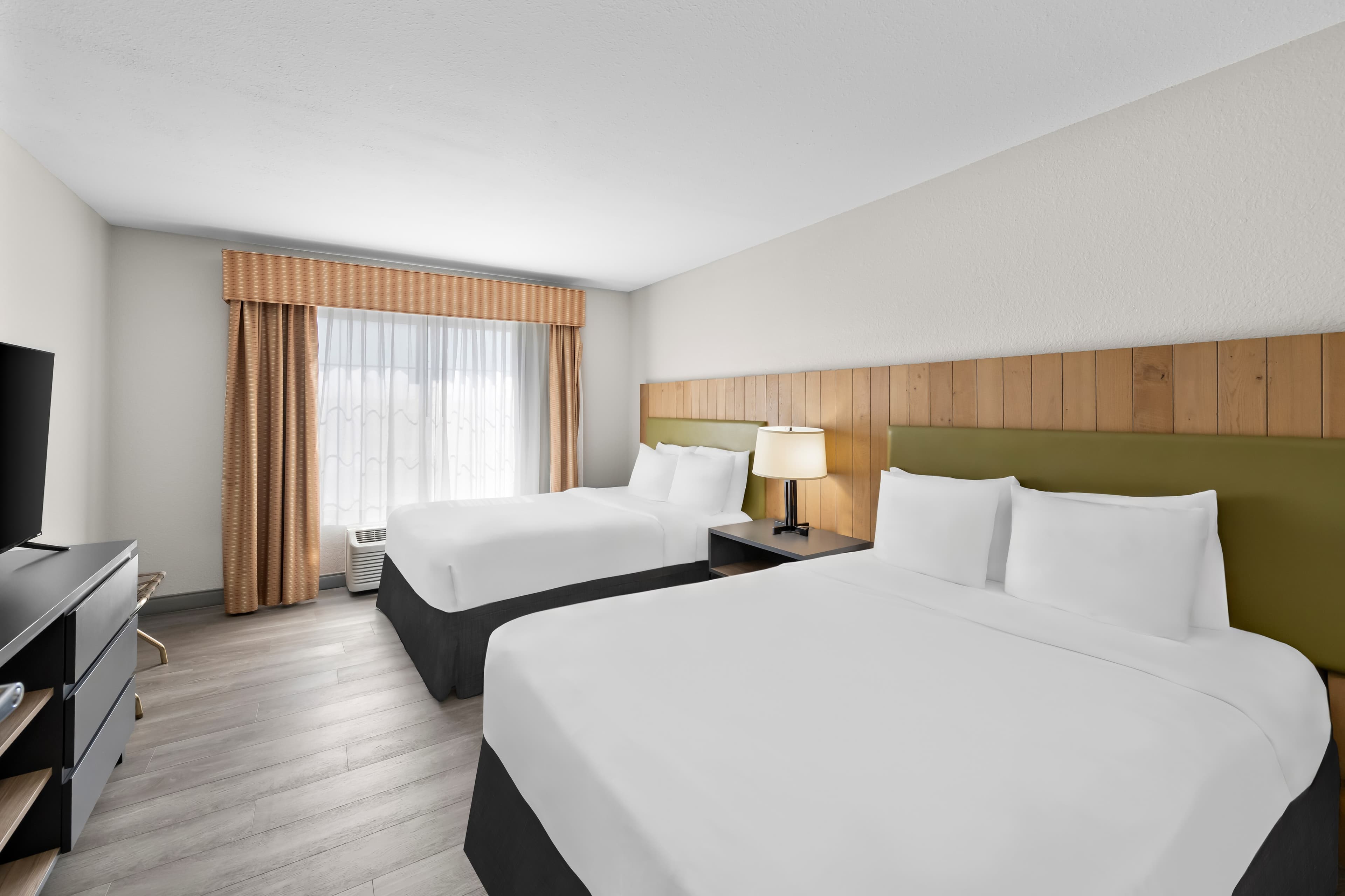 Country Inn & Suites by Radisson, Topeka West, KS — 20