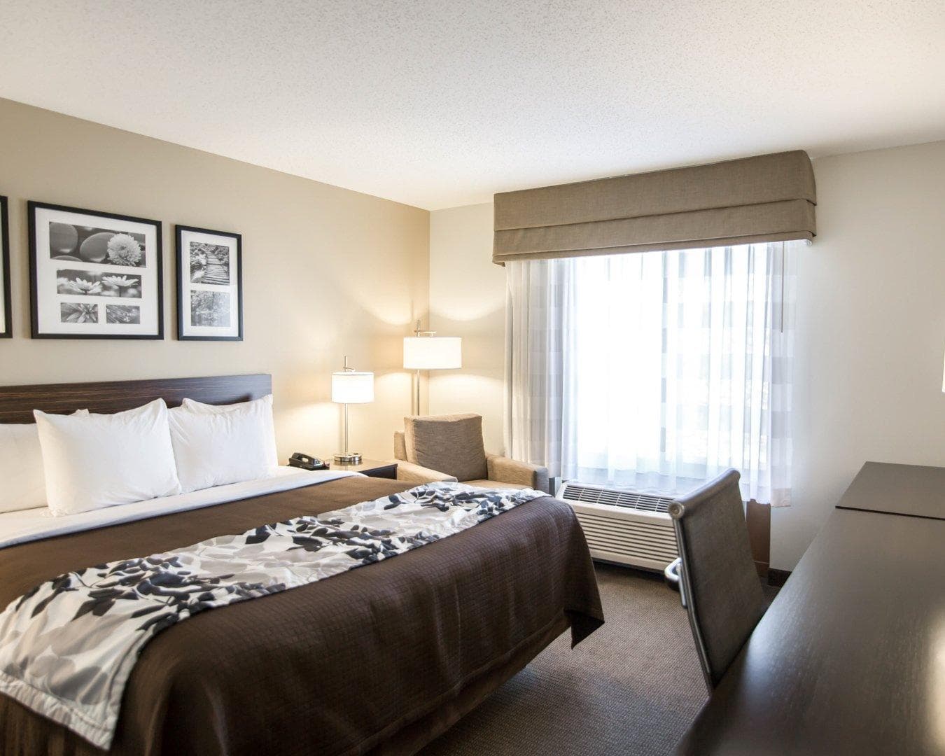 Sleep Inn & Suites Norton - Image 4