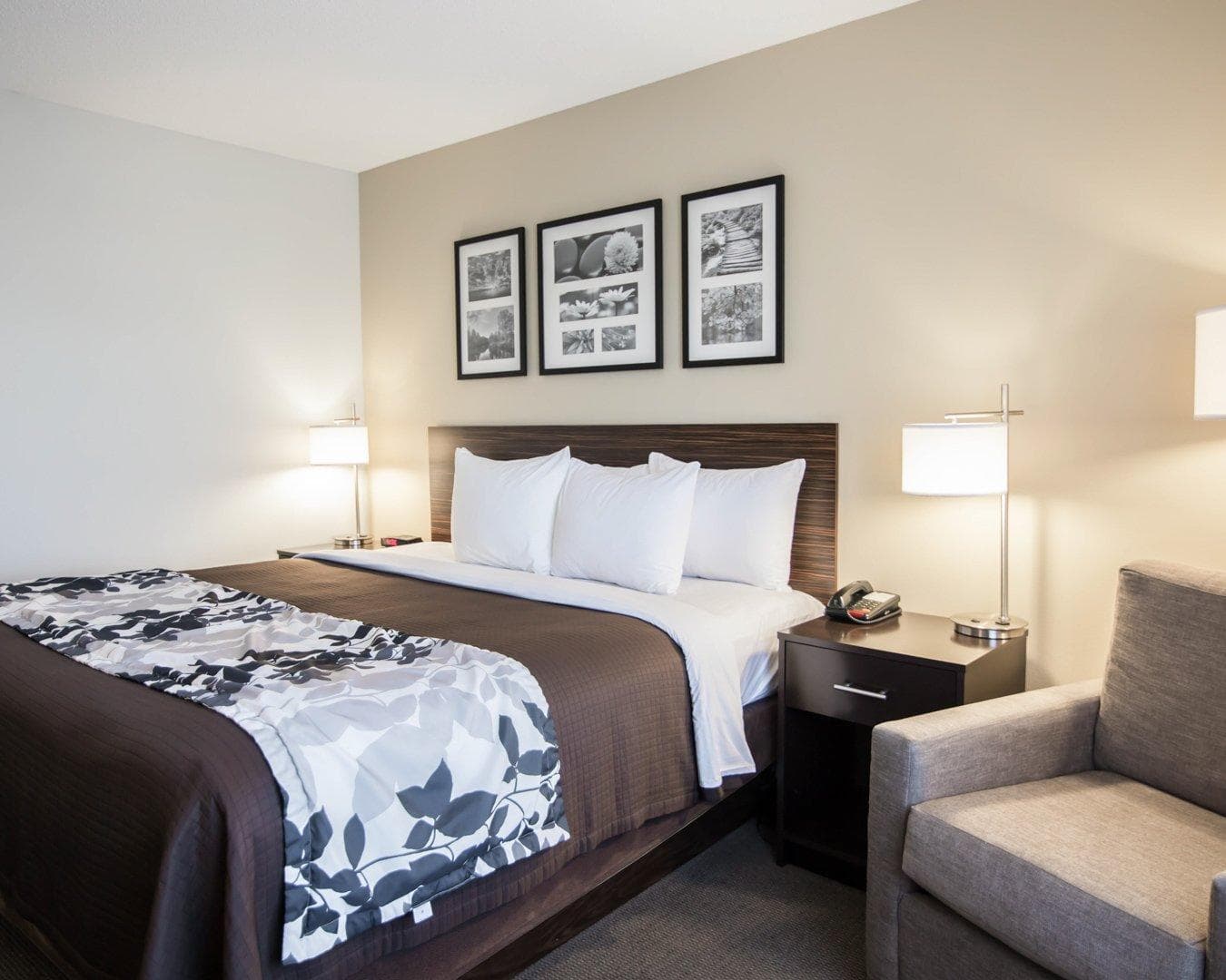 Sleep Inn & Suites Norton - Image 5