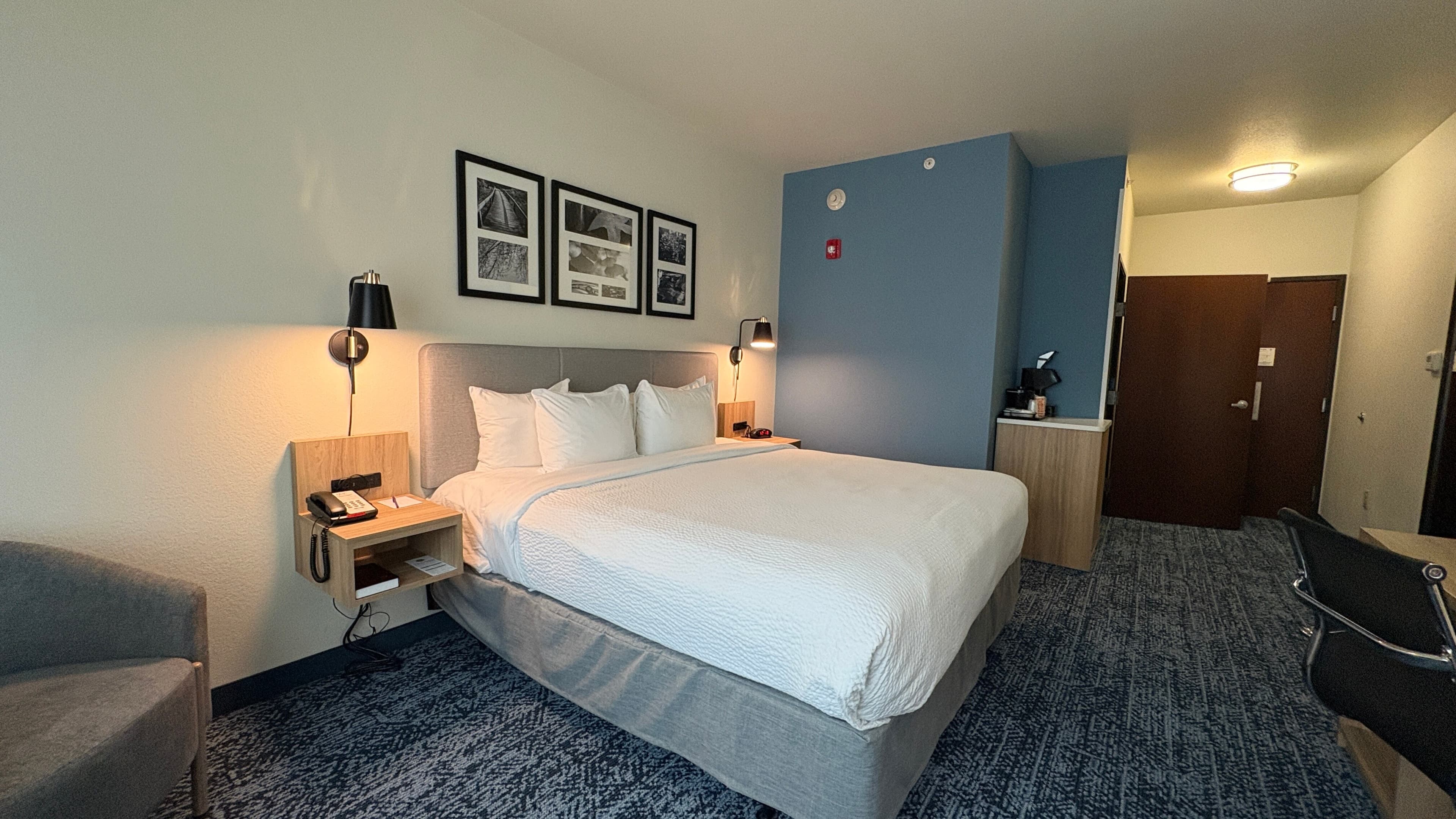 Sleep Inn & Suites Fort Scott - Image 3