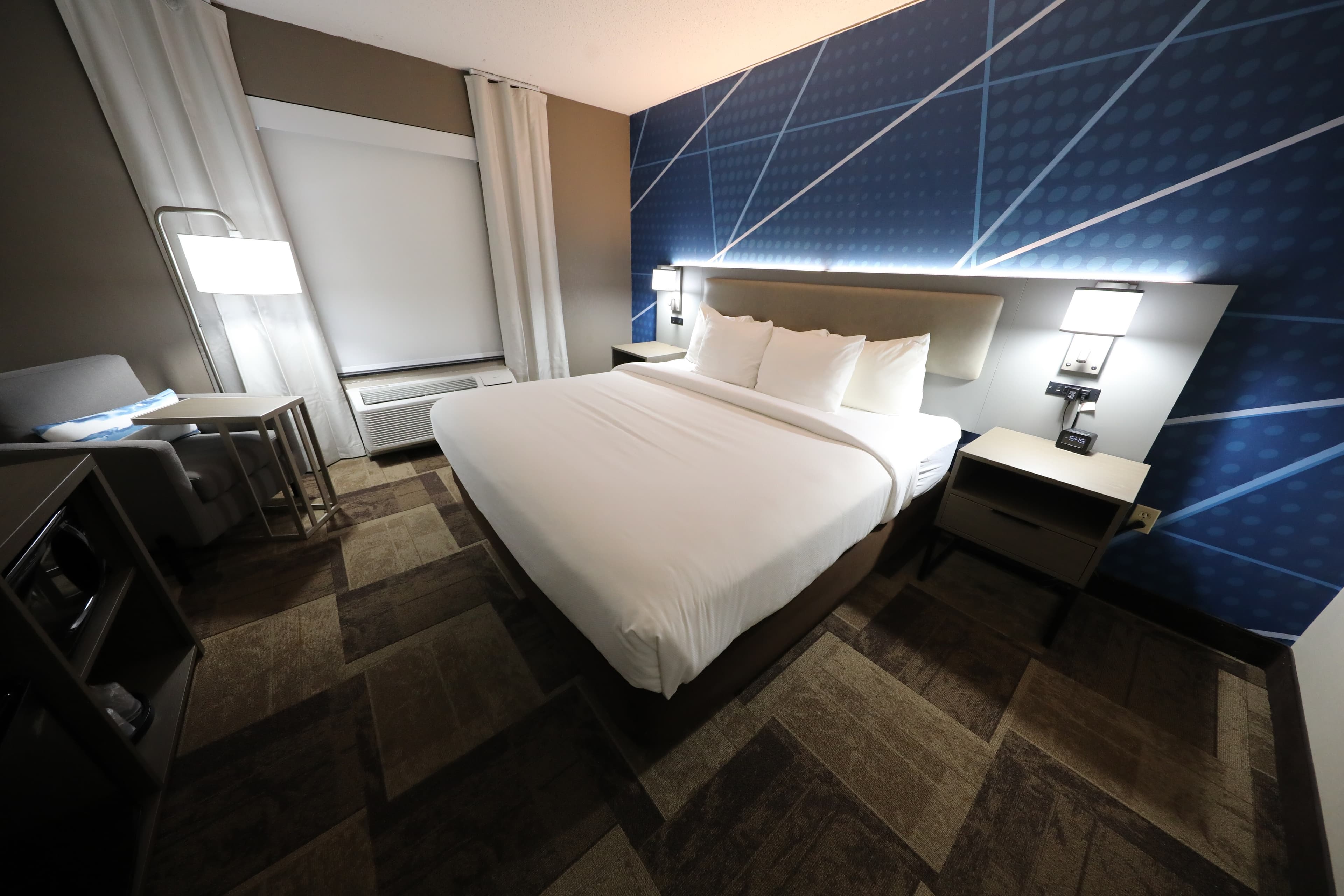 Comfort Inn & Suites Hutchinson — 15