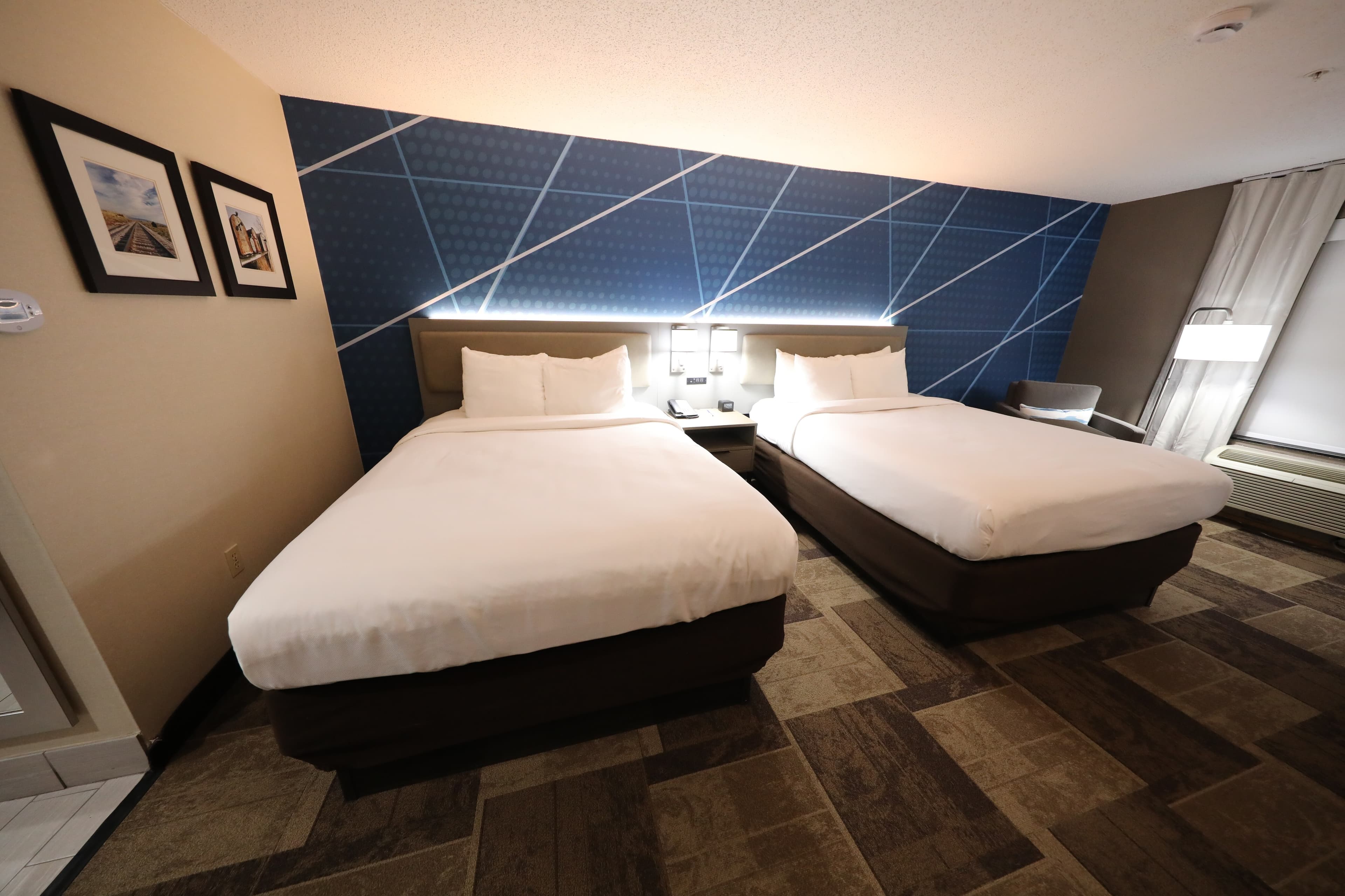 Comfort Inn & Suites Hutchinson — 25