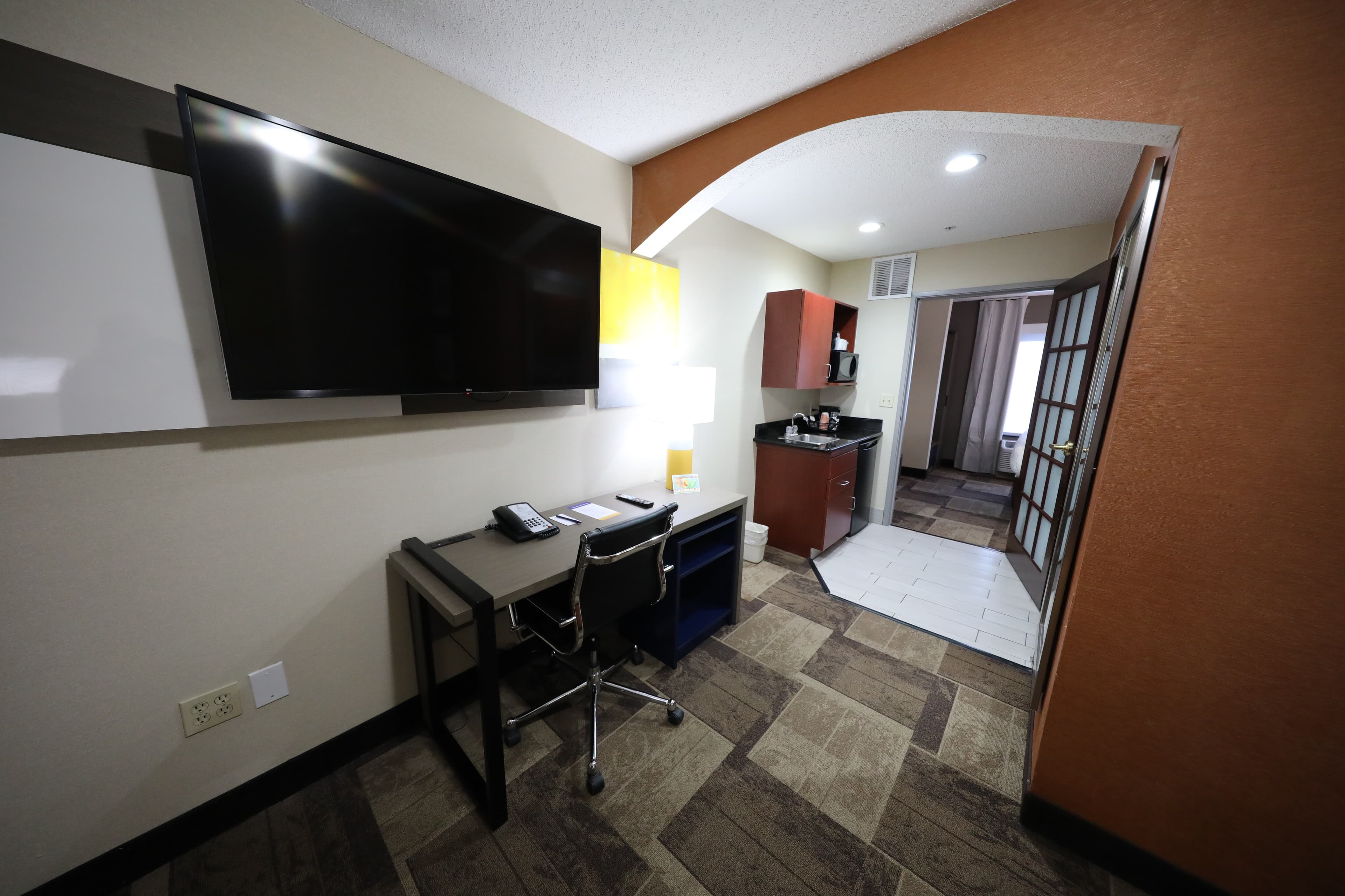Comfort Inn & Suites Hutchinson — 45