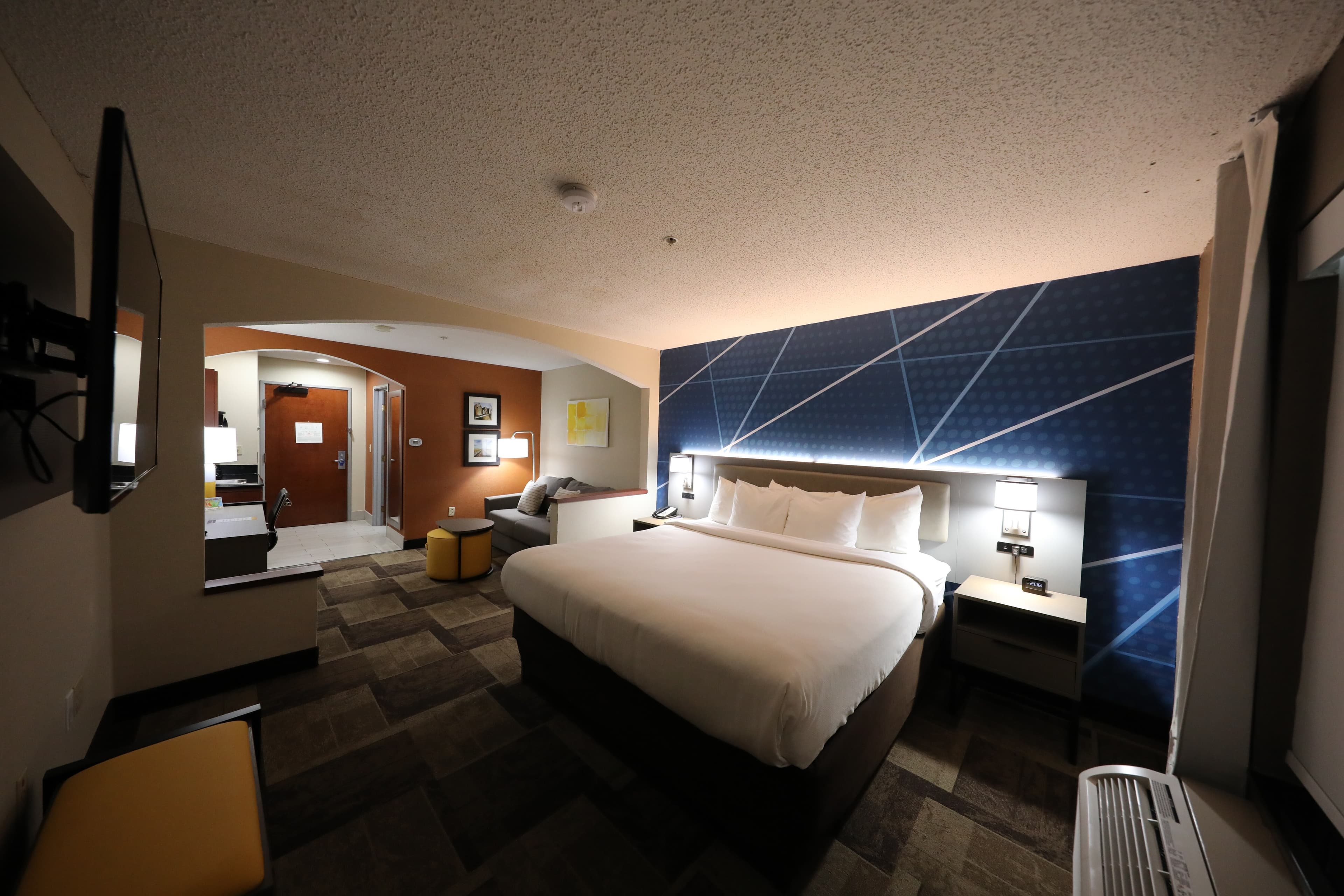 Comfort Inn & Suites Hutchinson — 31