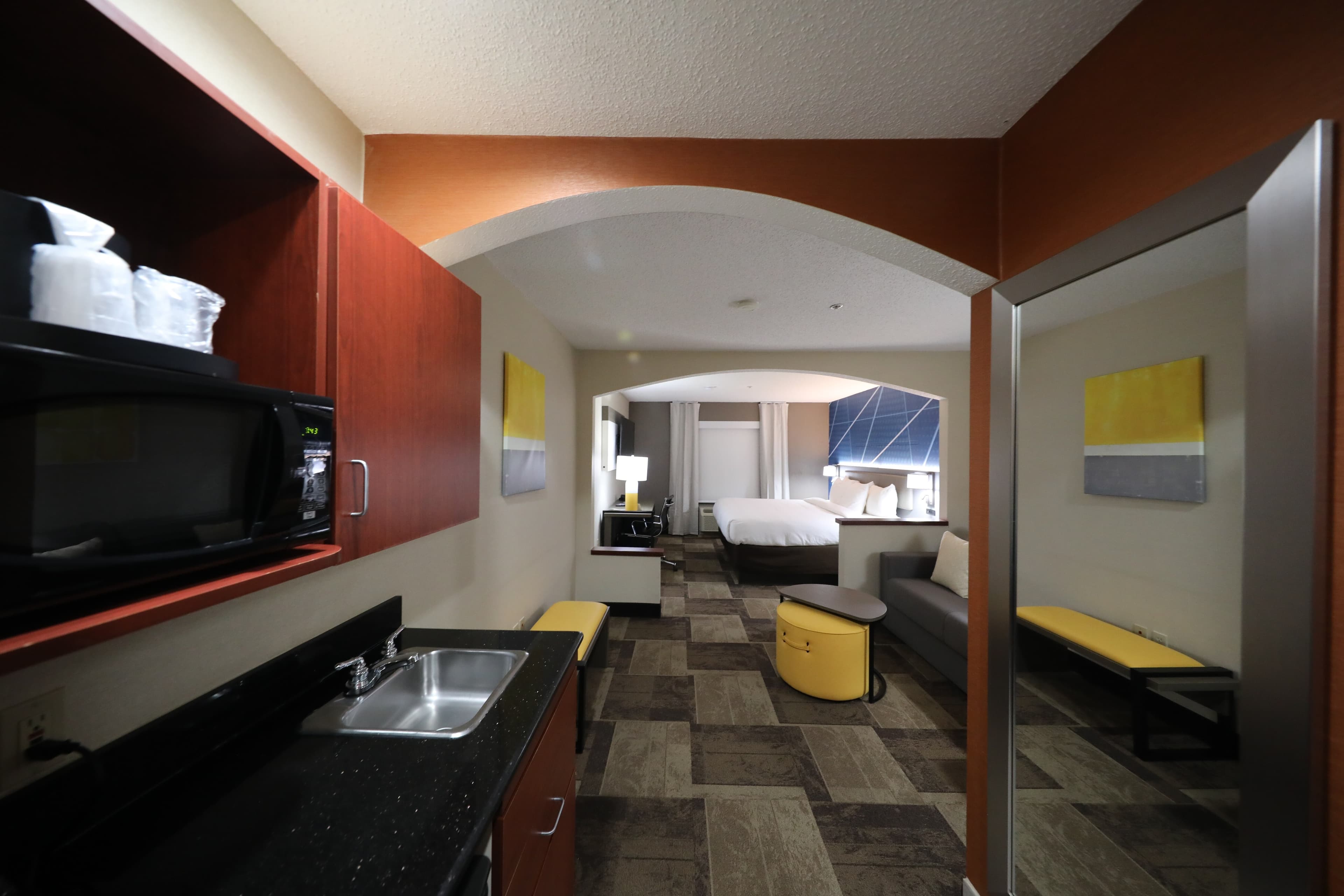 Comfort Inn & Suites Hutchinson — 40