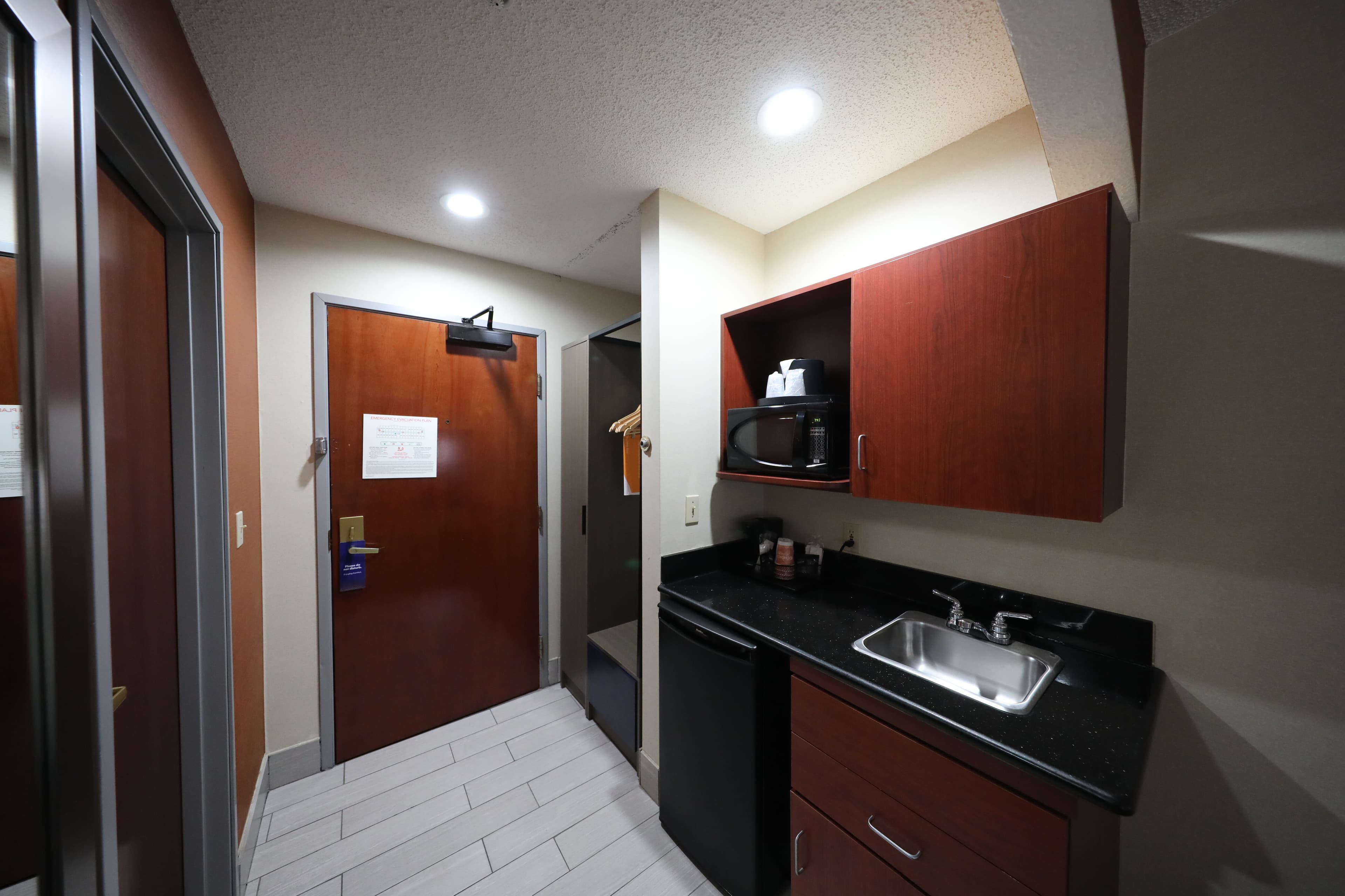 Comfort Inn & Suites Hutchinson — 41