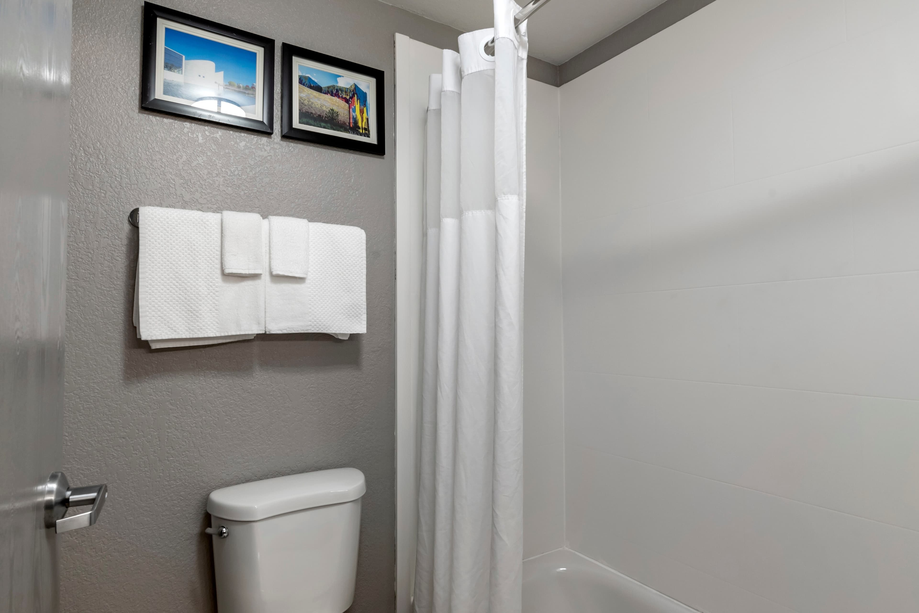 Comfort Inn & Suites Emporia — 13