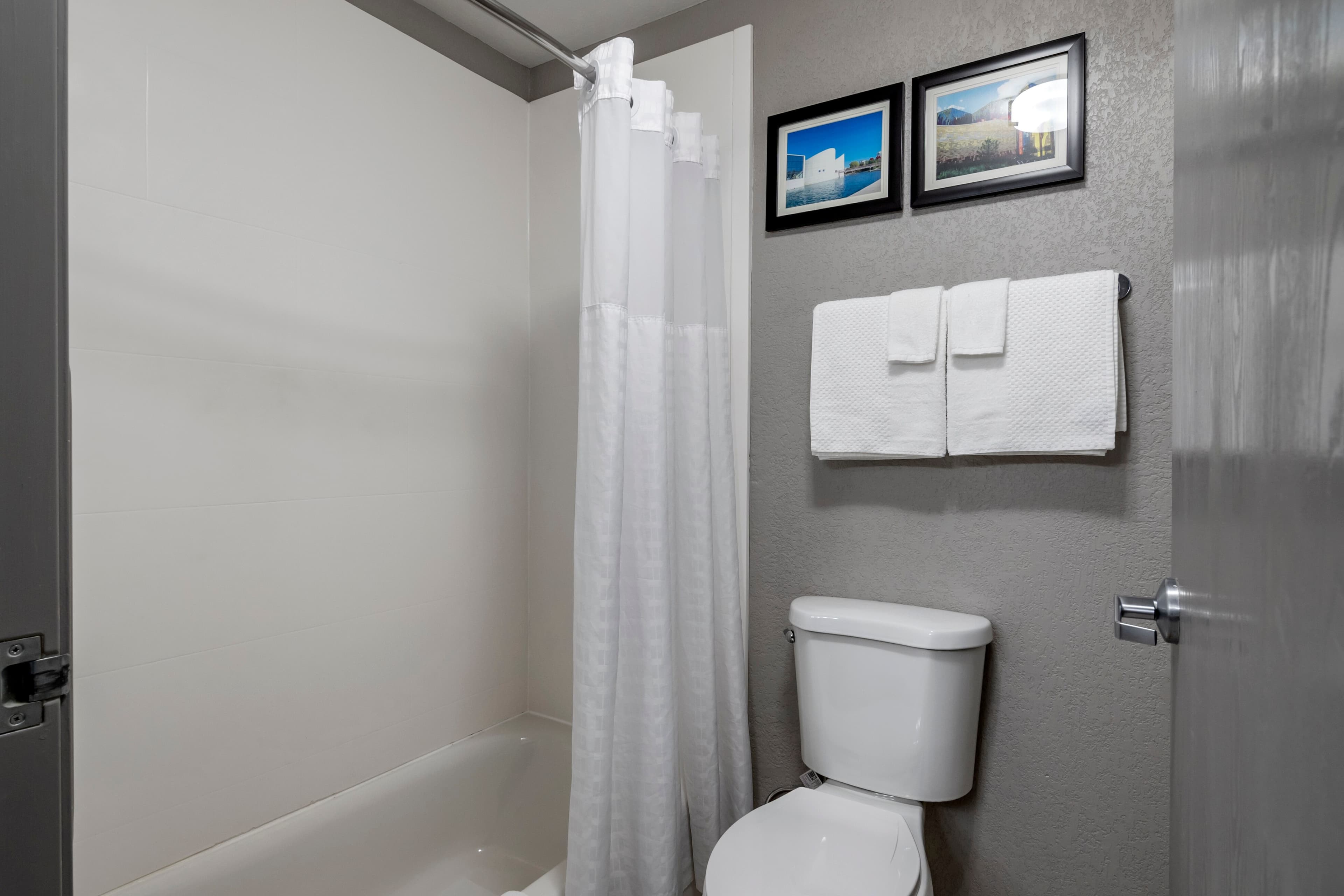 Comfort Inn & Suites Emporia — 9