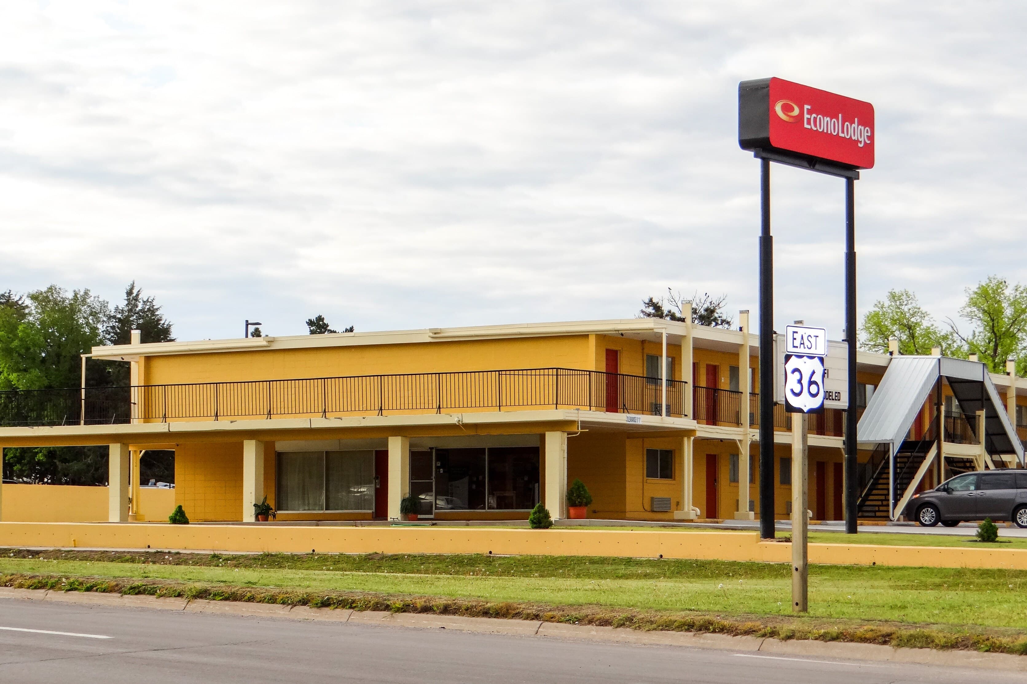 Econo Lodge Phillipsburg - Image 1